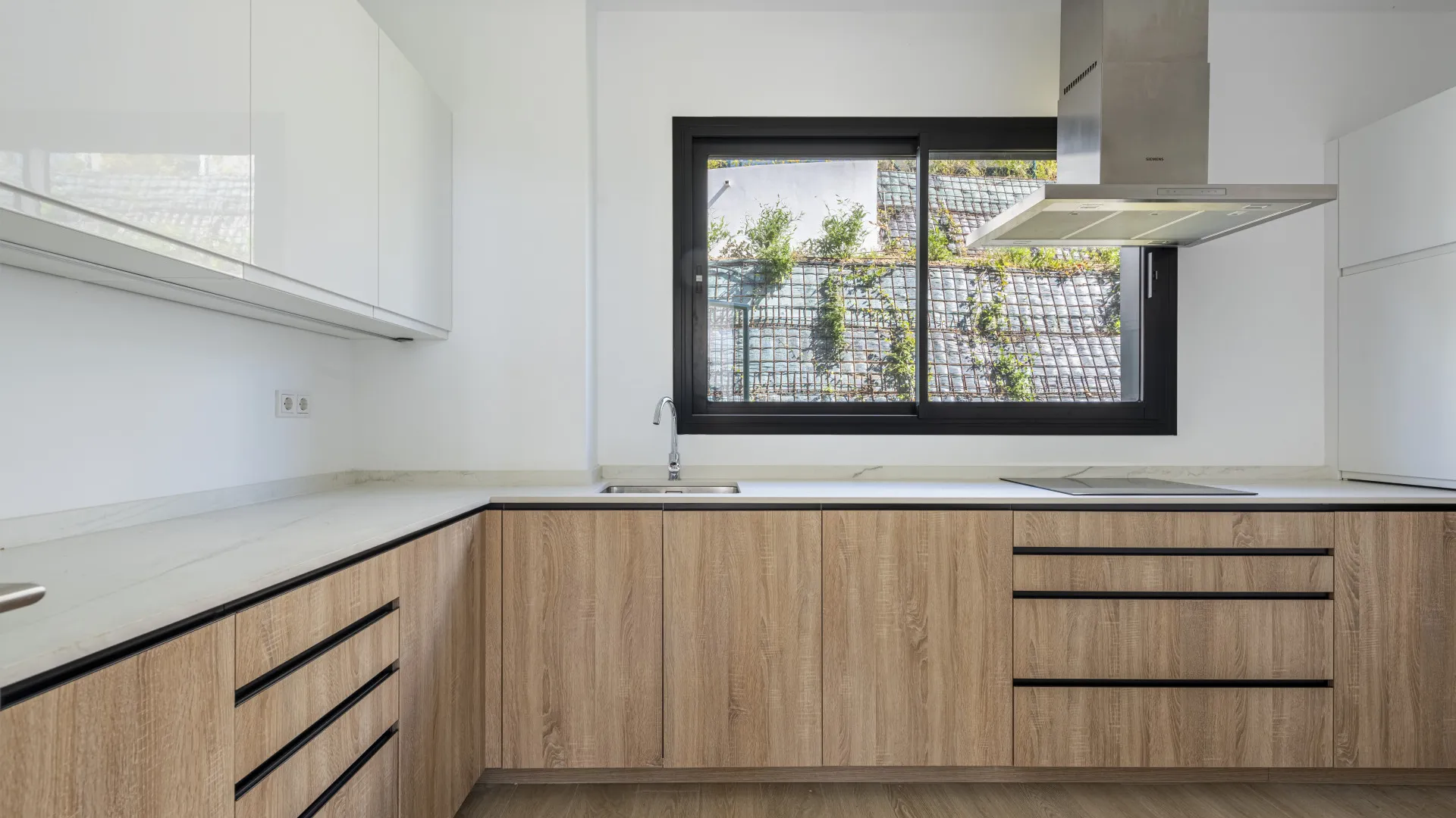 Comprar adosado con 6 dormitorios en Rio Real Golf