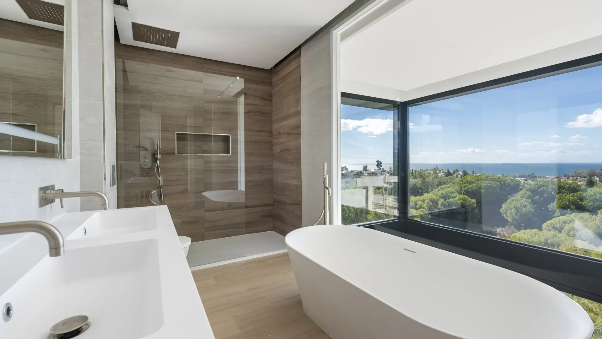 Comprar adosado con 6 dormitorios en Rio Real Golf