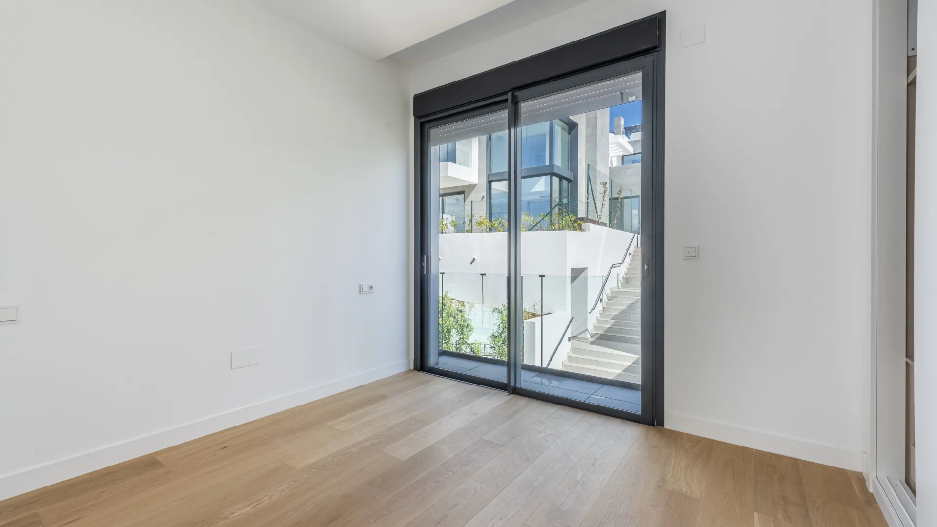 Comprar adosado con 6 dormitorios en Rio Real Golf