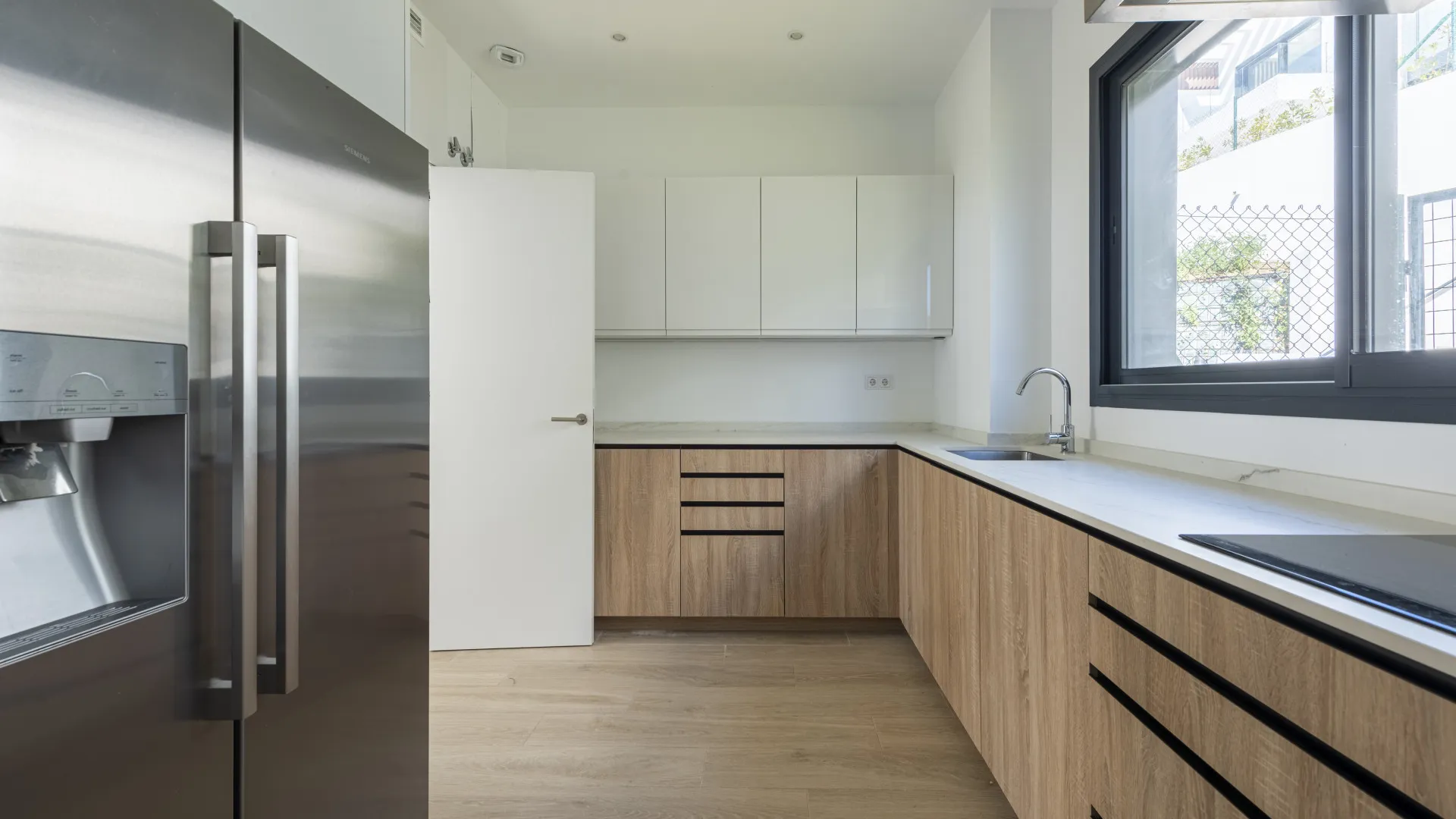 Comprar adosado con 6 dormitorios en Rio Real Golf