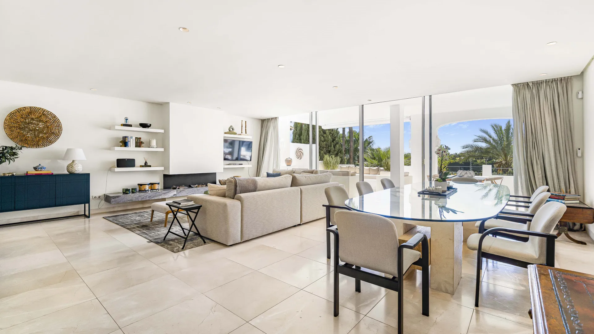 Atico duplex en venta con 3 dormitorios en Marina Puente Romano