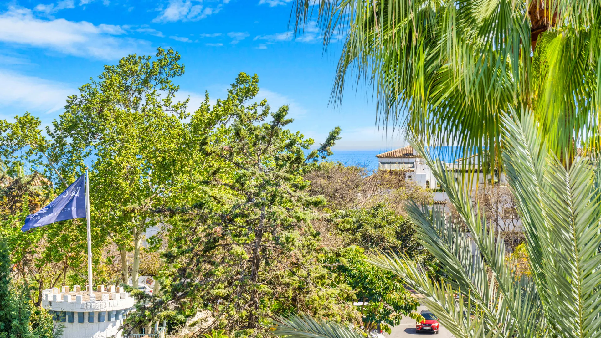 Atico duplex en venta con 3 dormitorios en Marina Puente Romano