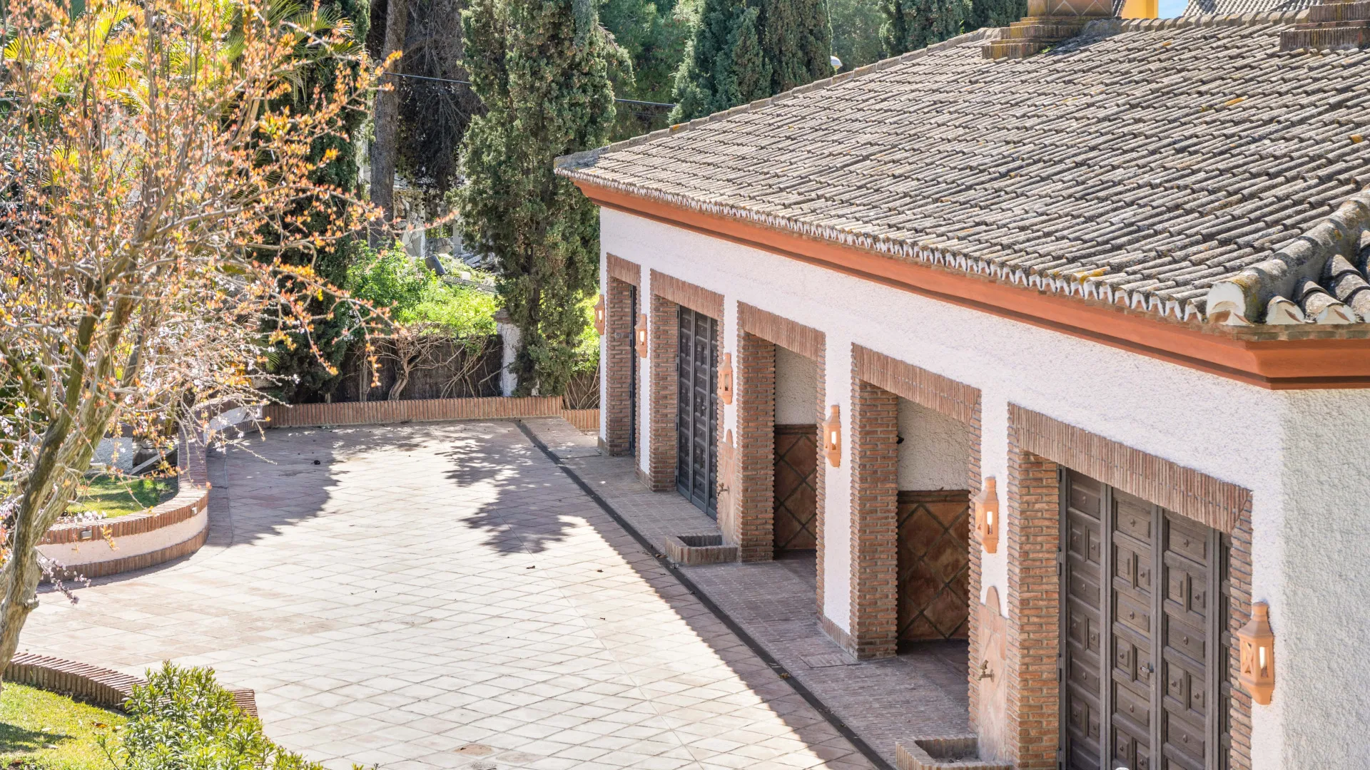 Comprar villa de 4 dormitorios en Costabella