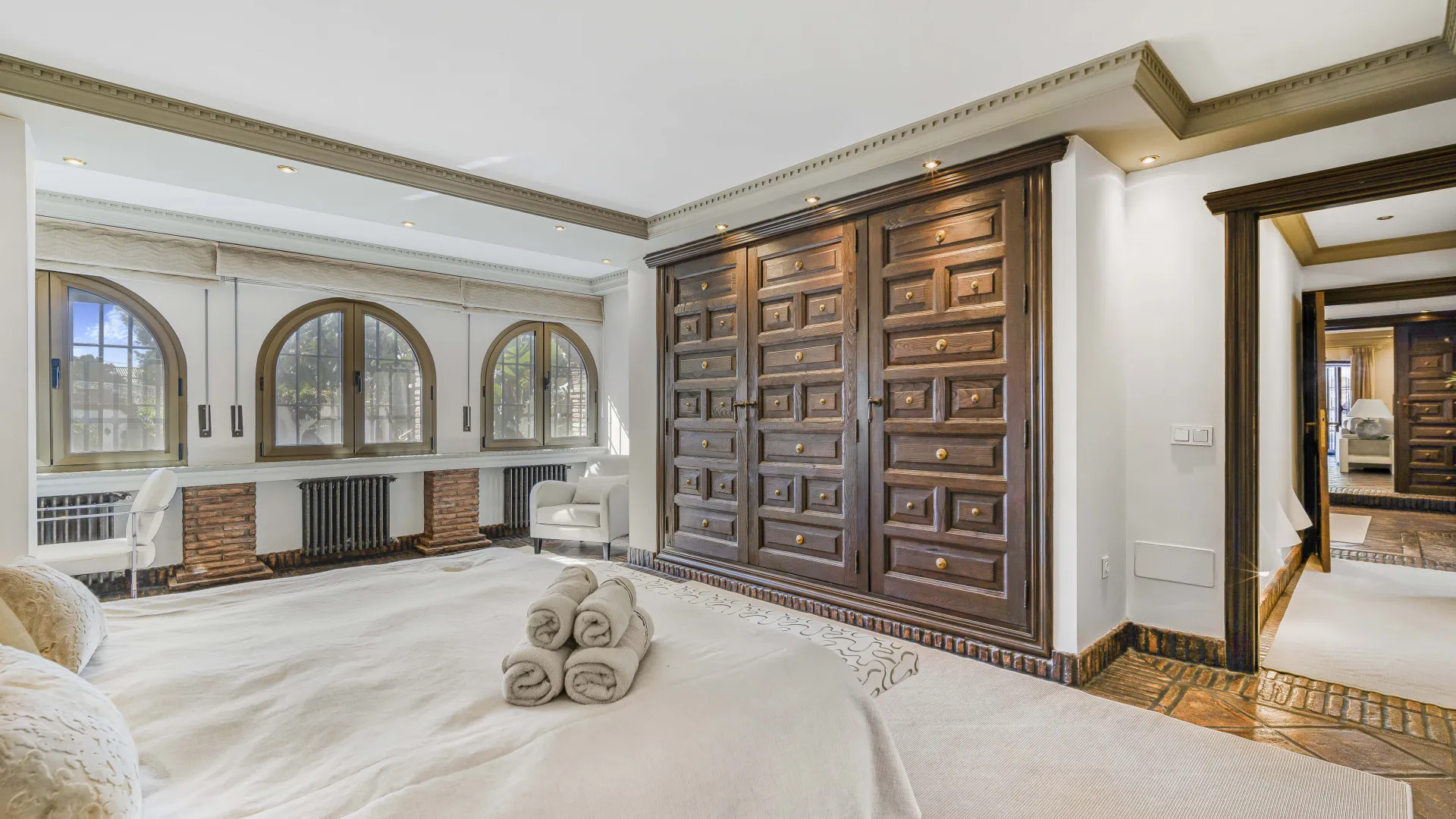 Comprar villa de 4 dormitorios en Costabella