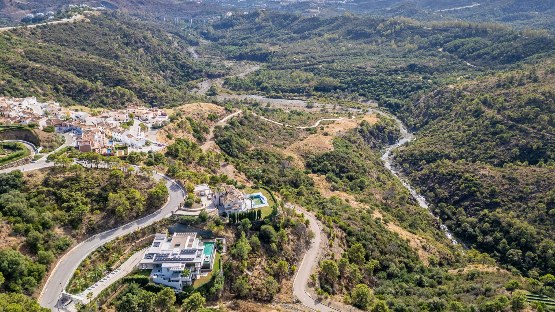 Plot in Monte Mayor for sale