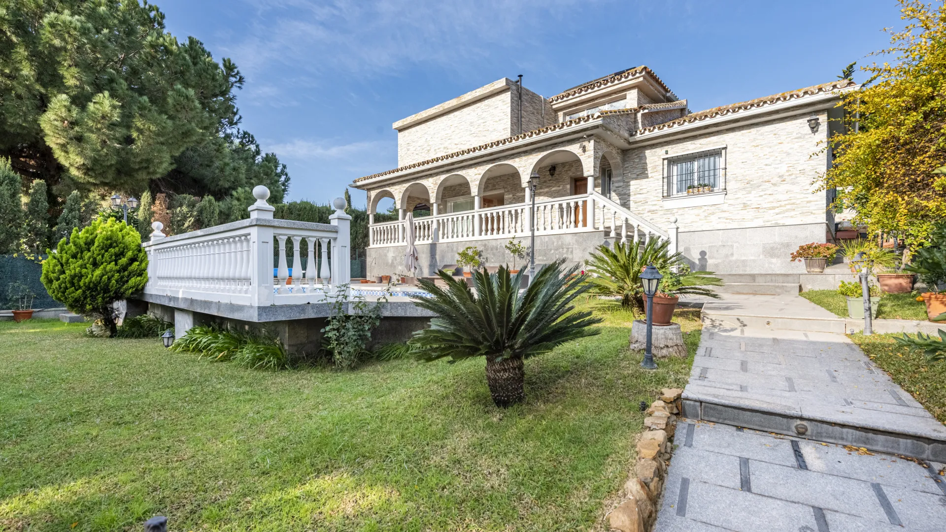 For sale 4 bedrooms villa in Carib Playa