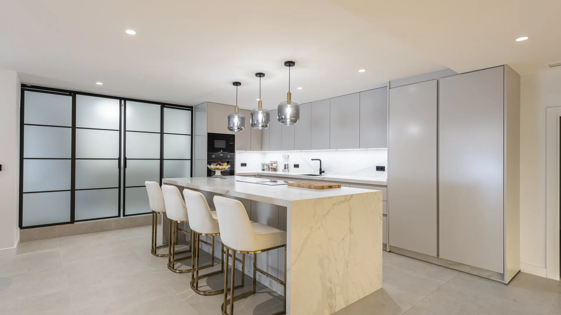 For sale Kings Hills apartment