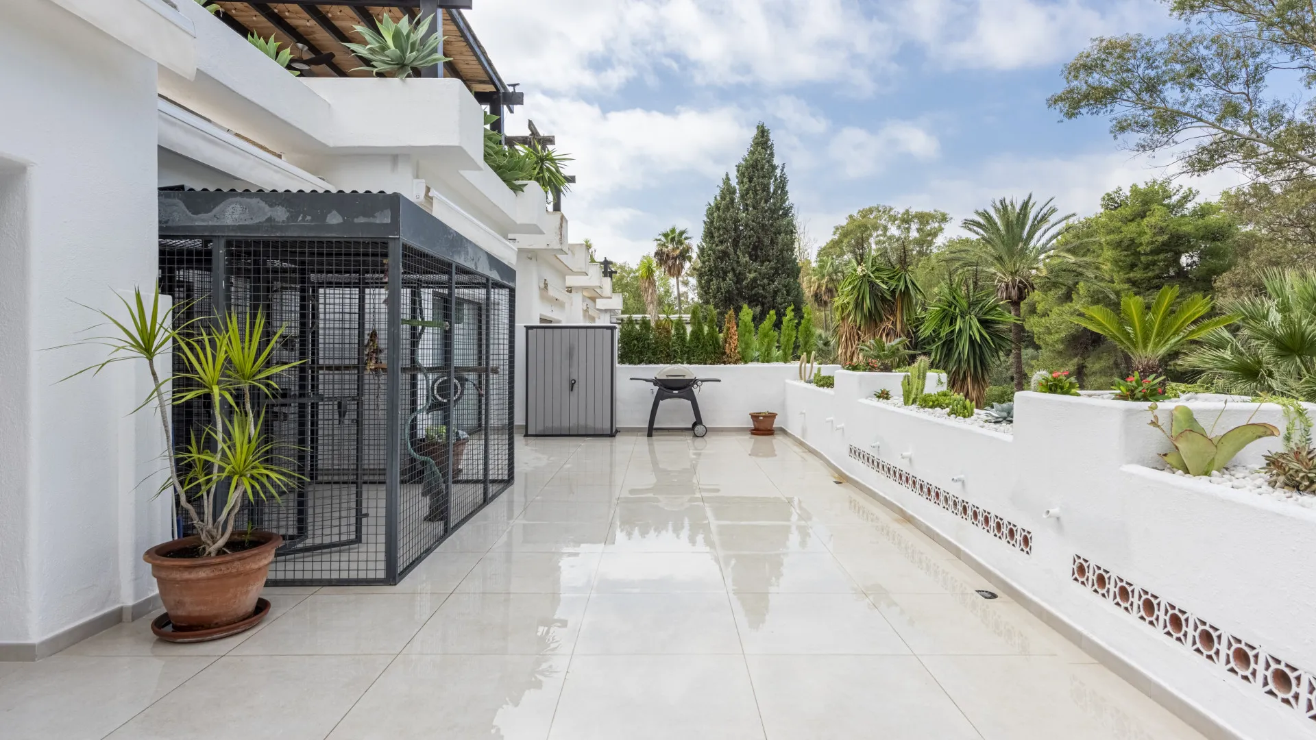 For sale Kings Hills apartment