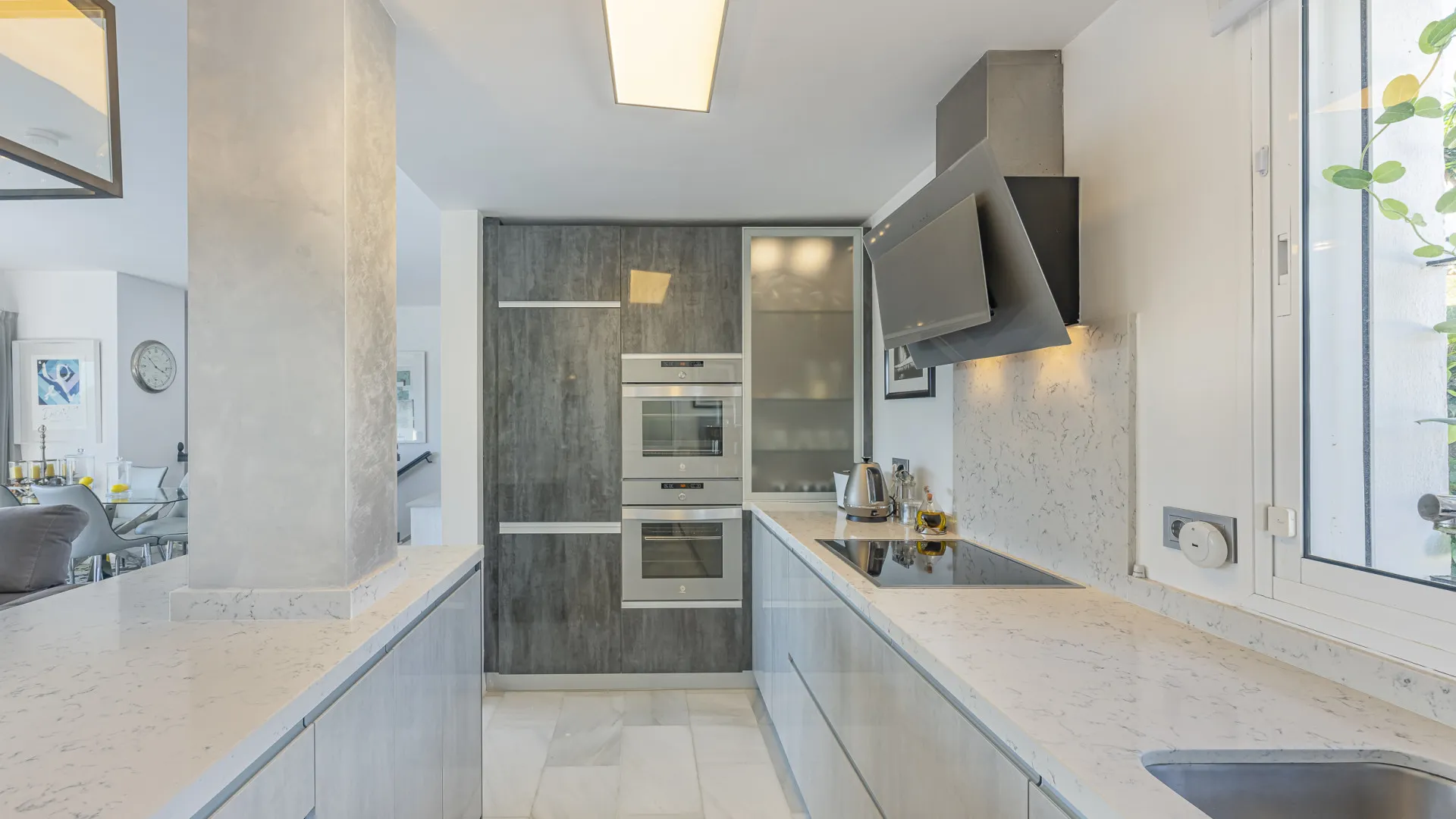 Buy town house with 3 bedrooms in Nueva Andalucia