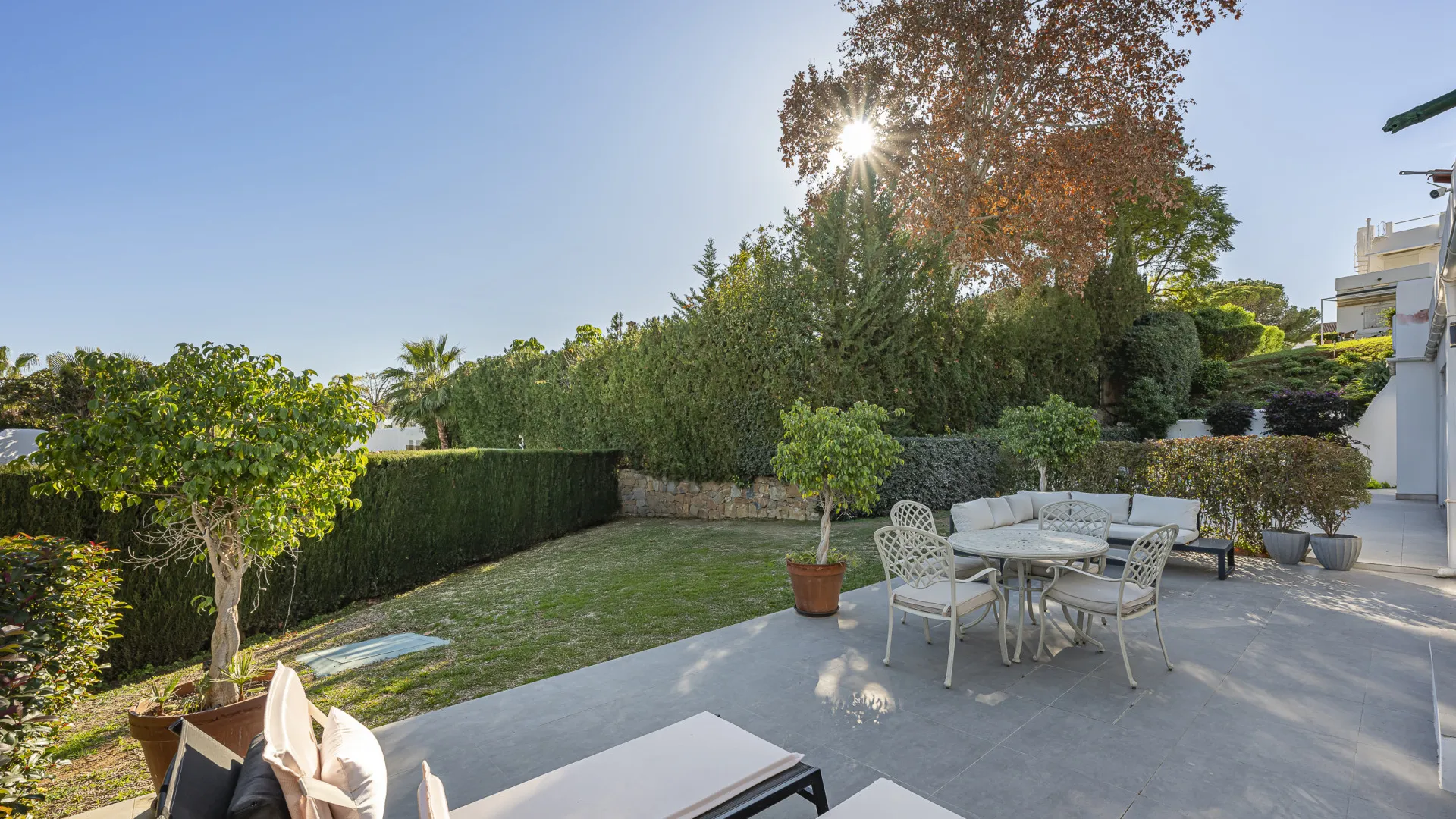 Buy town house with 3 bedrooms in Nueva Andalucia