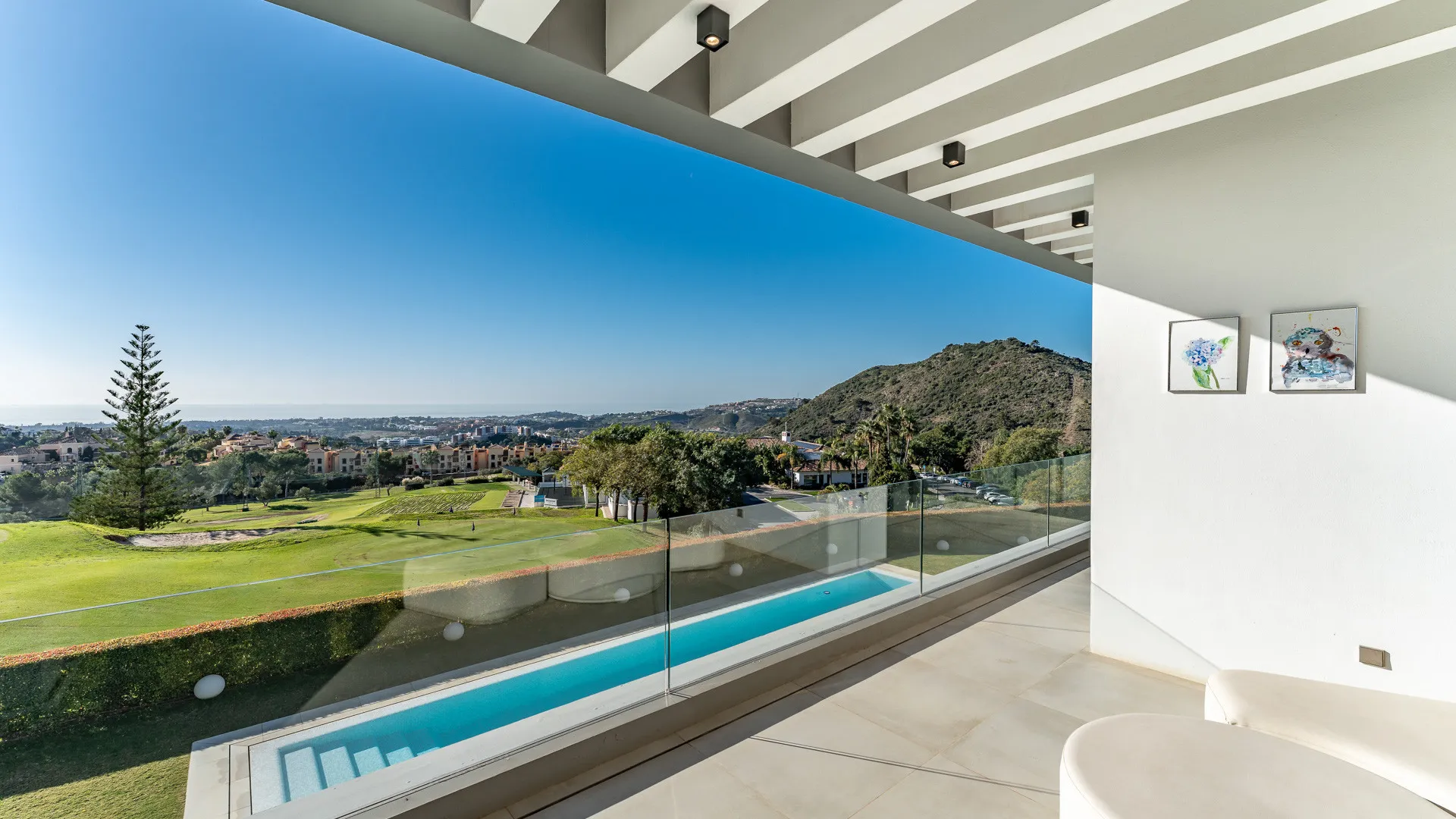 Villa in Los Arqueros for sale