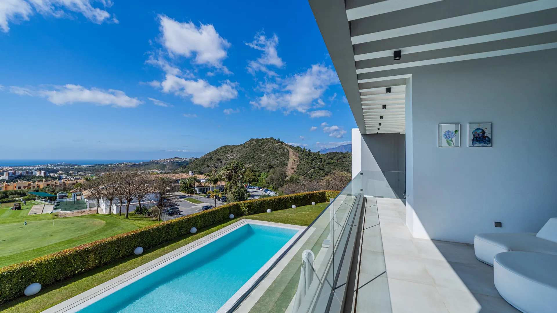 Villa in Los Arqueros for sale