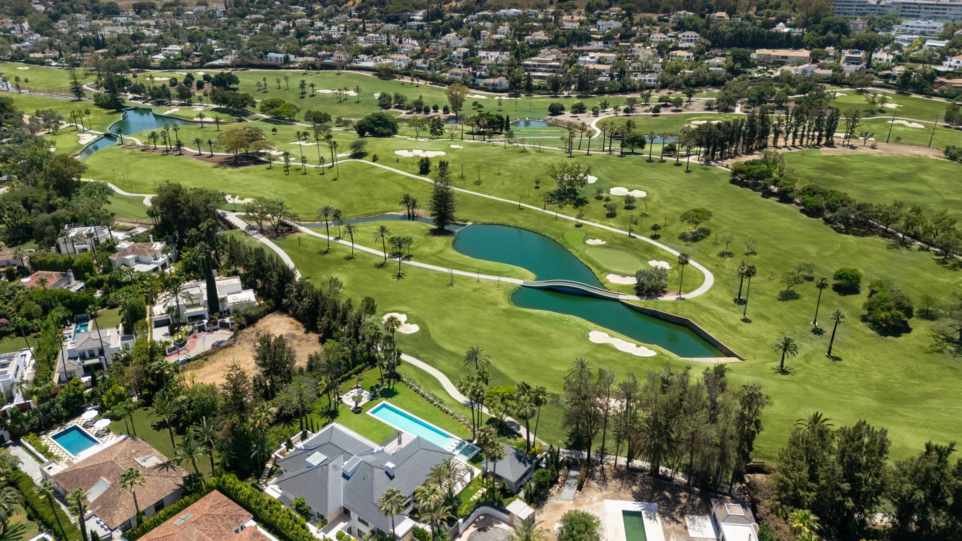 Villa for sale in Las Brisas