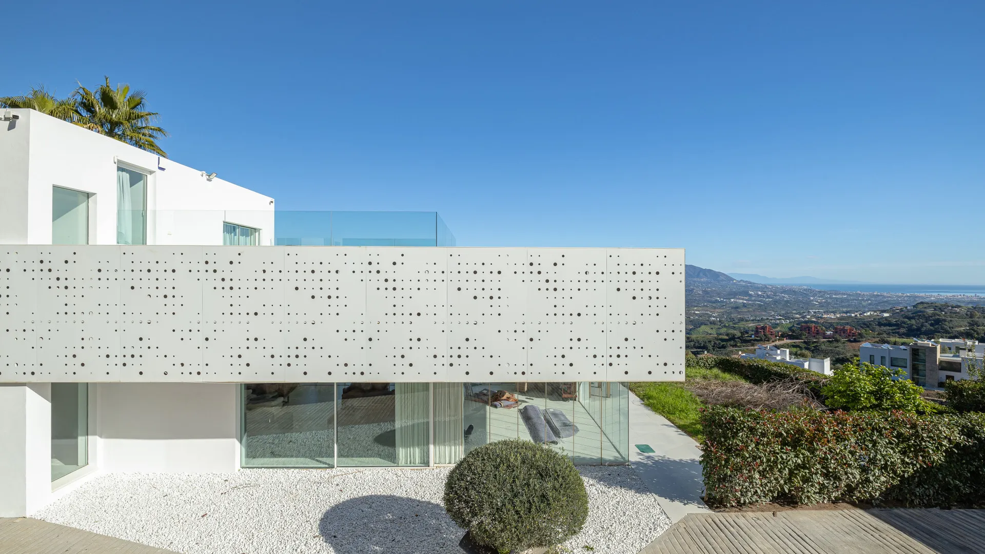 For sale 6 bedrooms villa in La Mairena