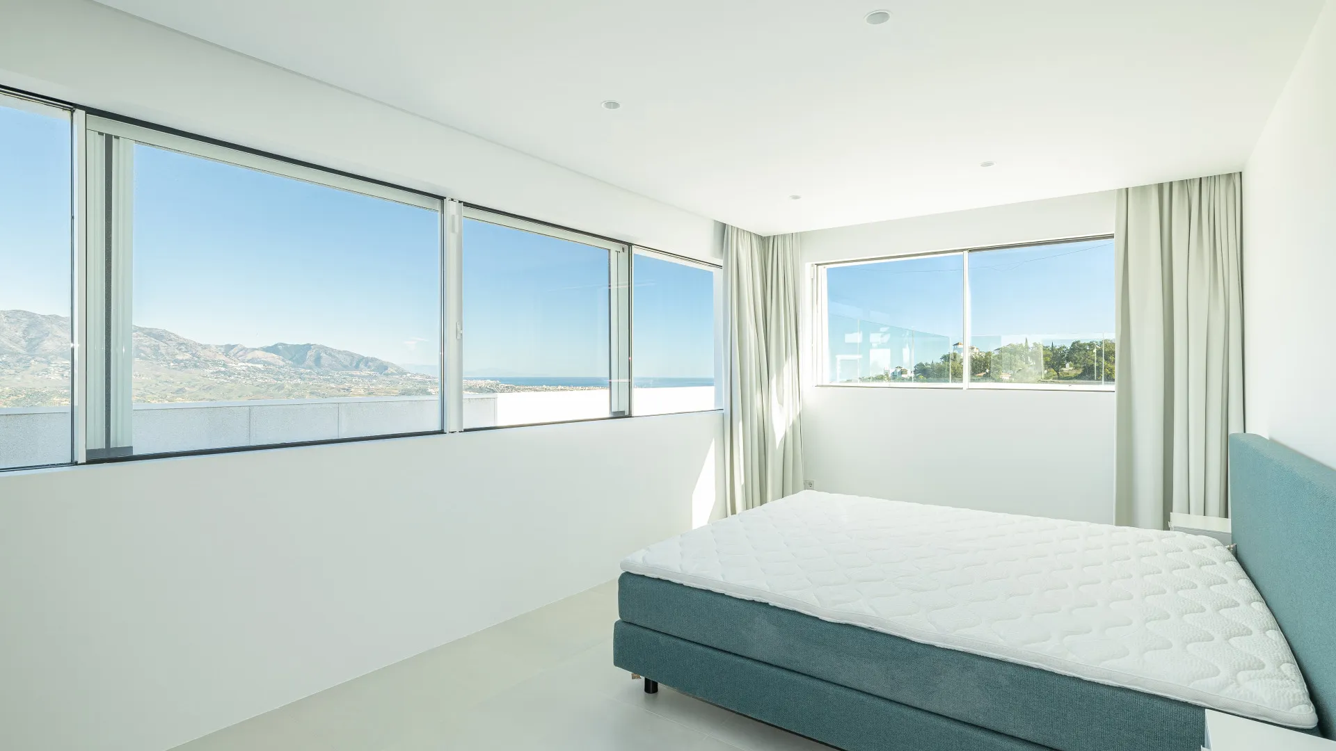 For sale 6 bedrooms villa in La Mairena