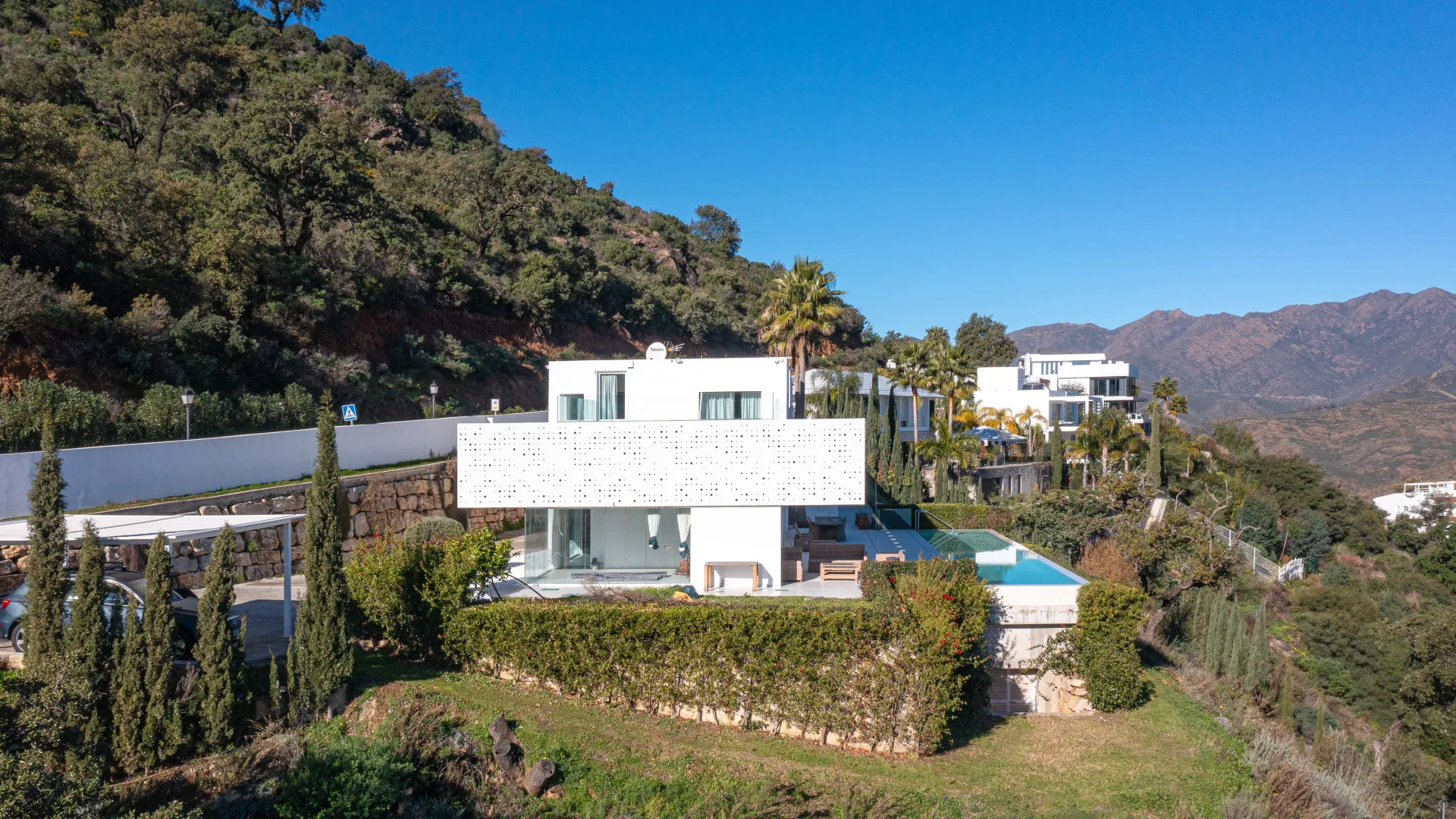 For sale 6 bedrooms villa in La Mairena