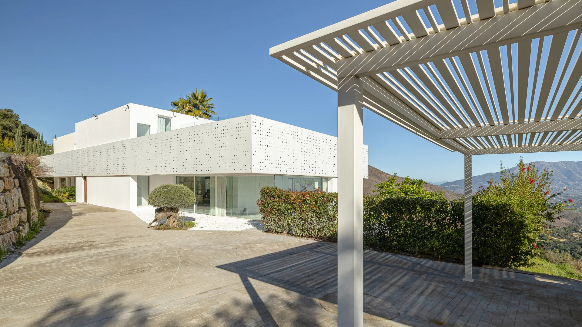 For sale 6 bedrooms villa in La Mairena