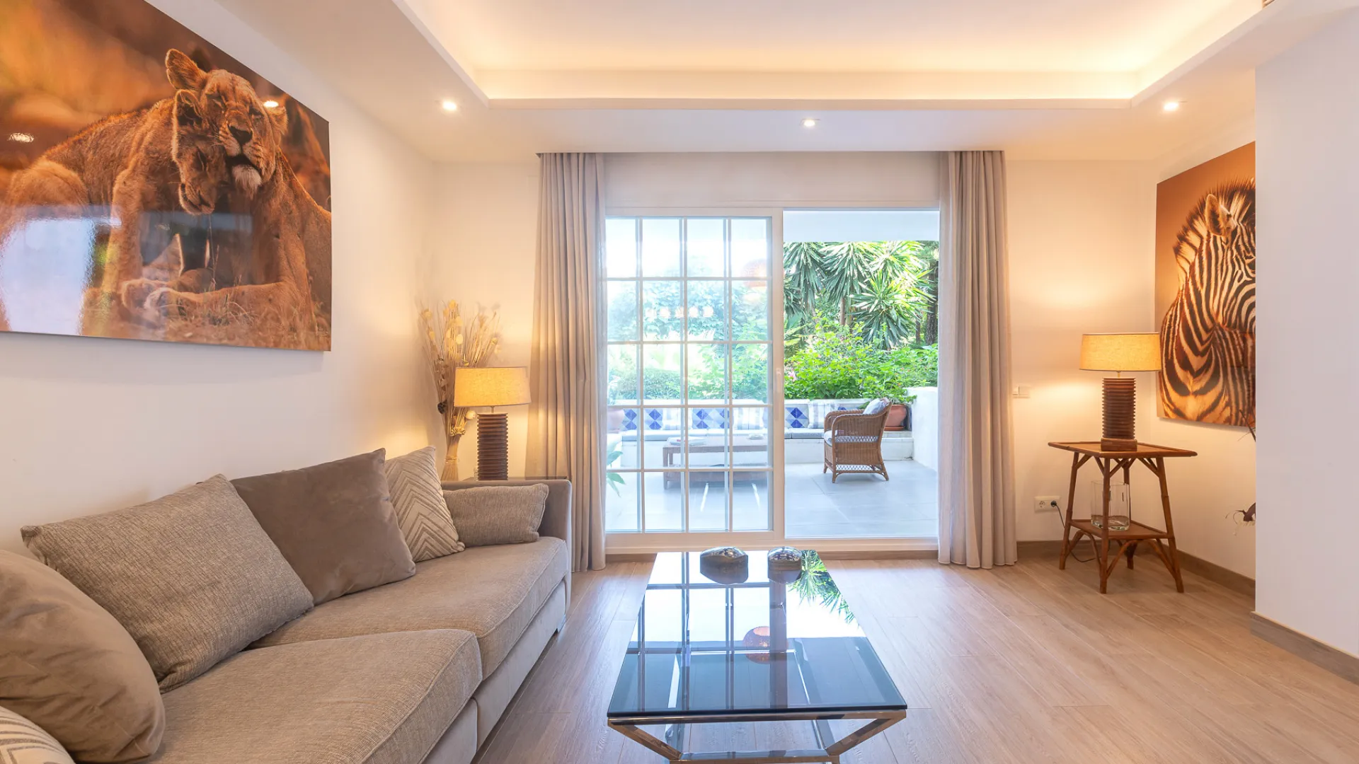 Ground floor apartment with 2 bedrooms for sale in Puente Romano II