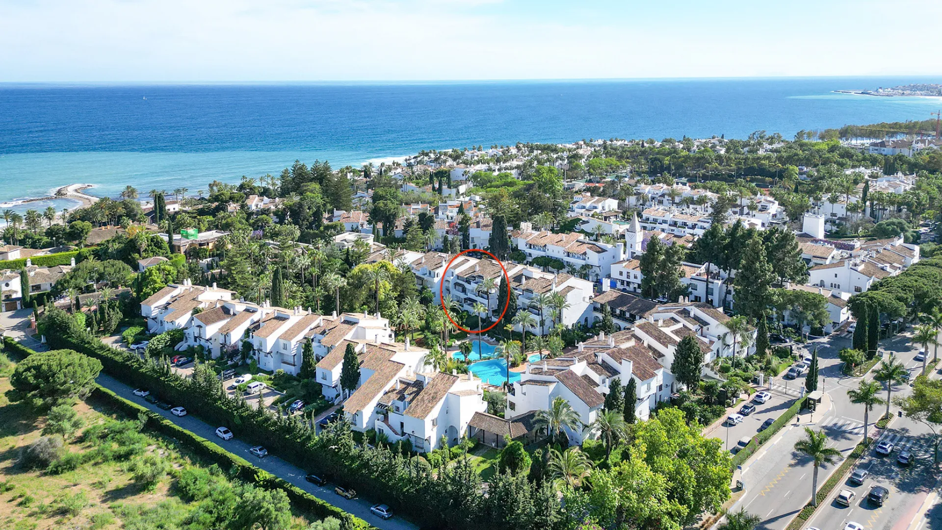 Ground floor apartment with 2 bedrooms for sale in Puente Romano II