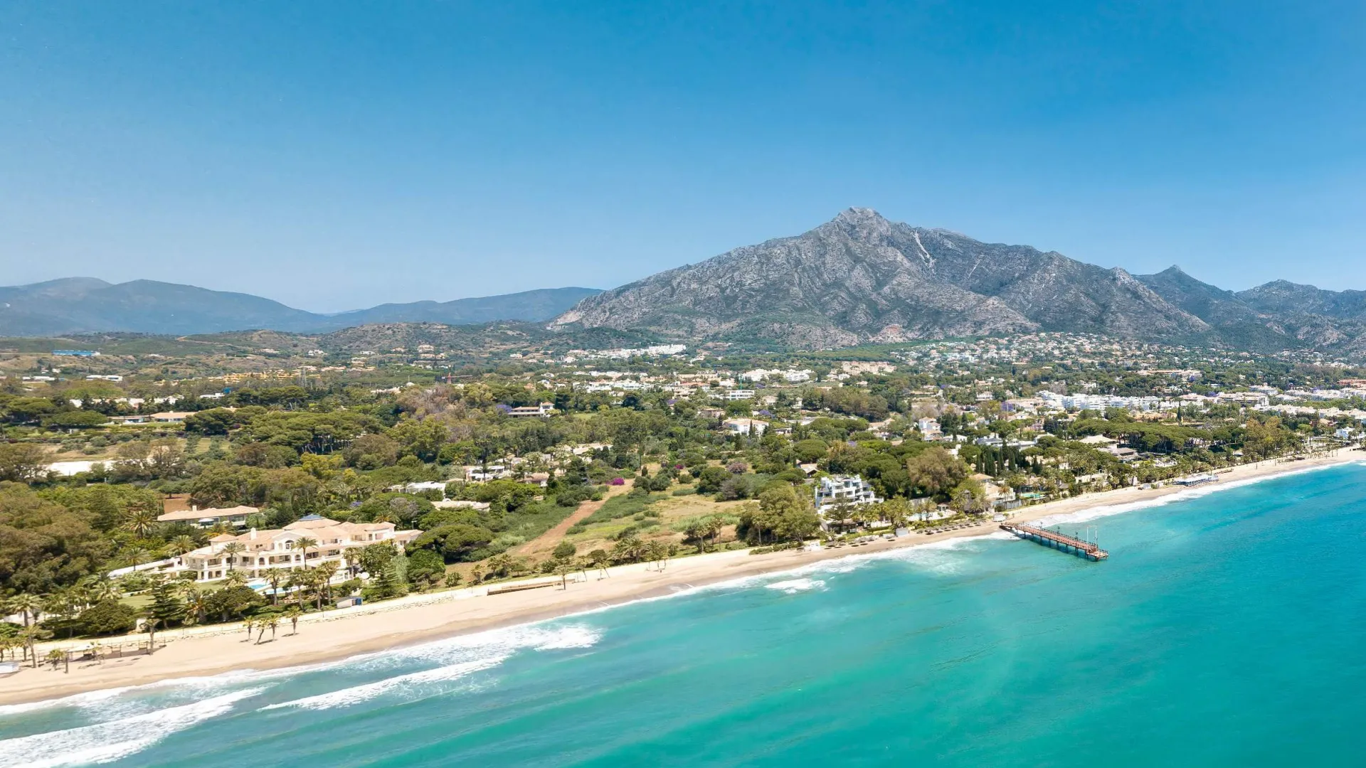 Ground floor apartment with 2 bedrooms for sale in Puente Romano II