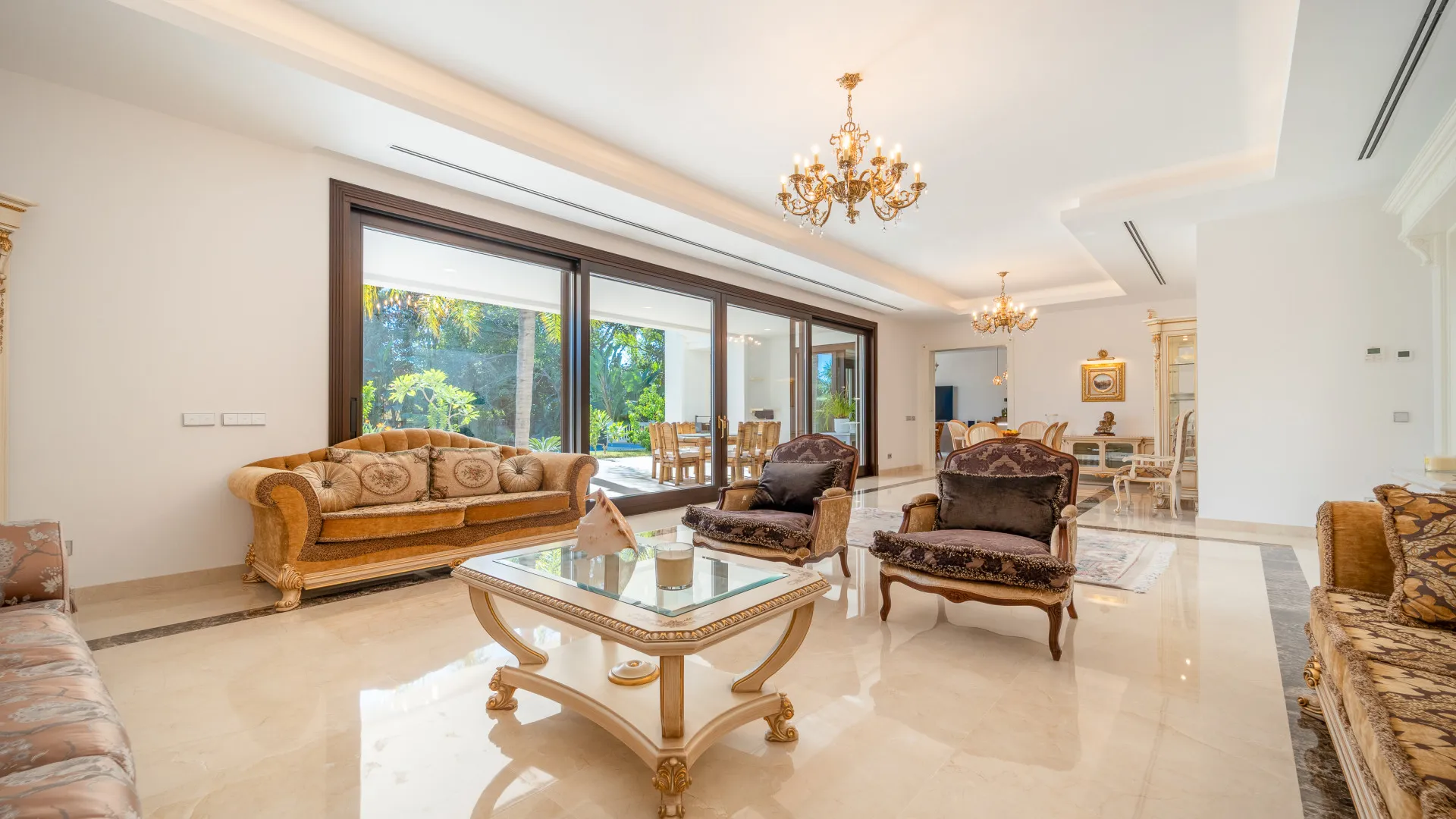 Villa with 7 bedrooms for sale in Casasola