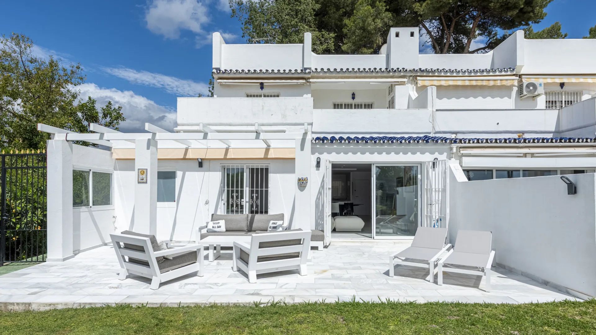 Se vende apartamento planta baja en La Rinconada con 2 dormitorios