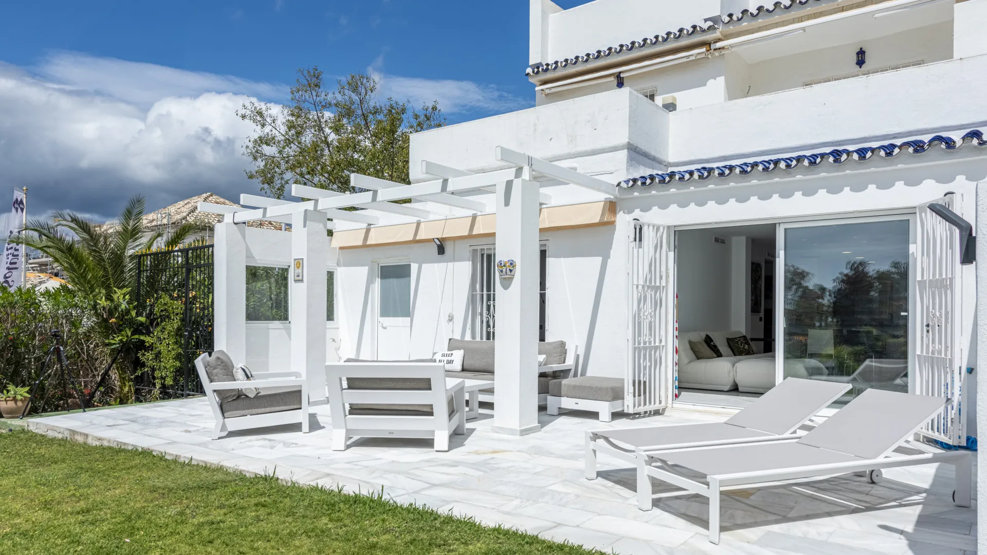 Se vende apartamento planta baja en La Rinconada con 2 dormitorios