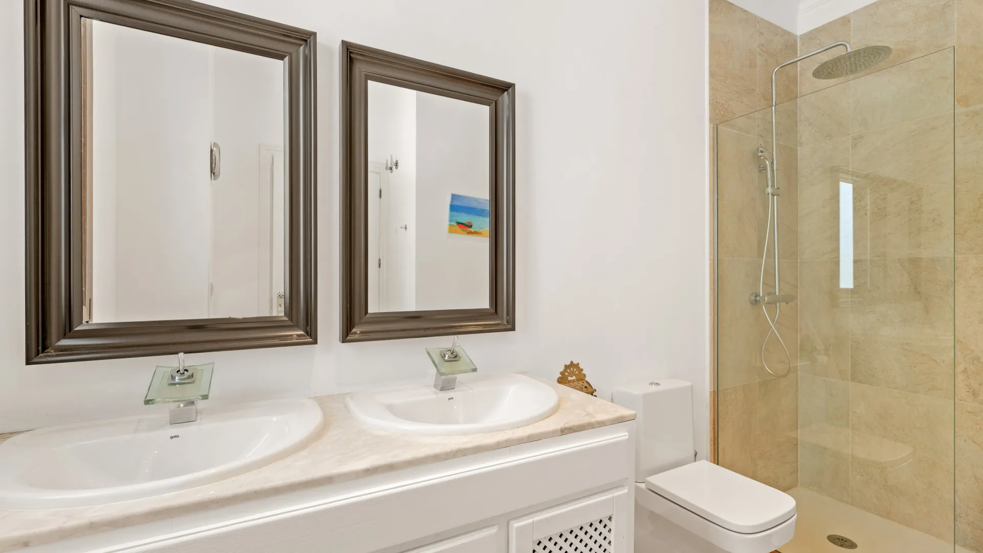 For sale villa with 5 bedrooms in Marbella Golden Mile