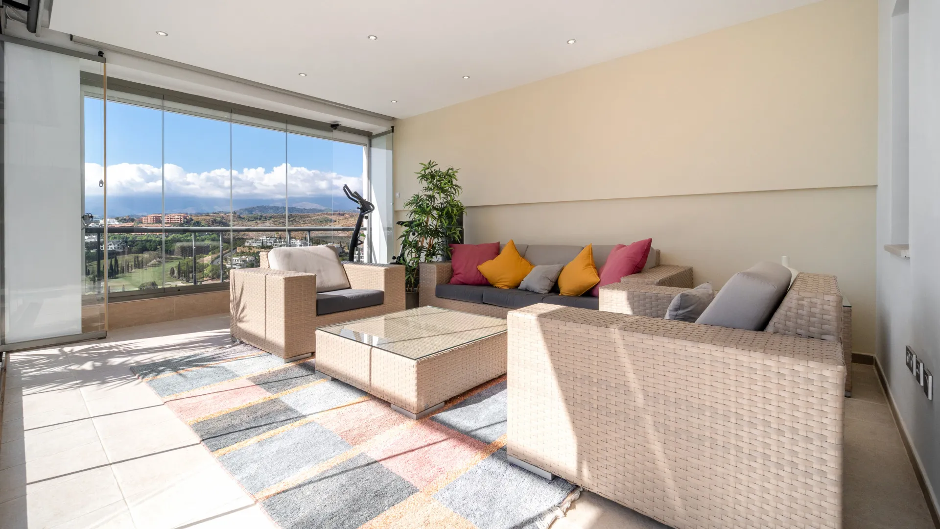 Buy 2 bedrooms penthouse in Los Flamingos