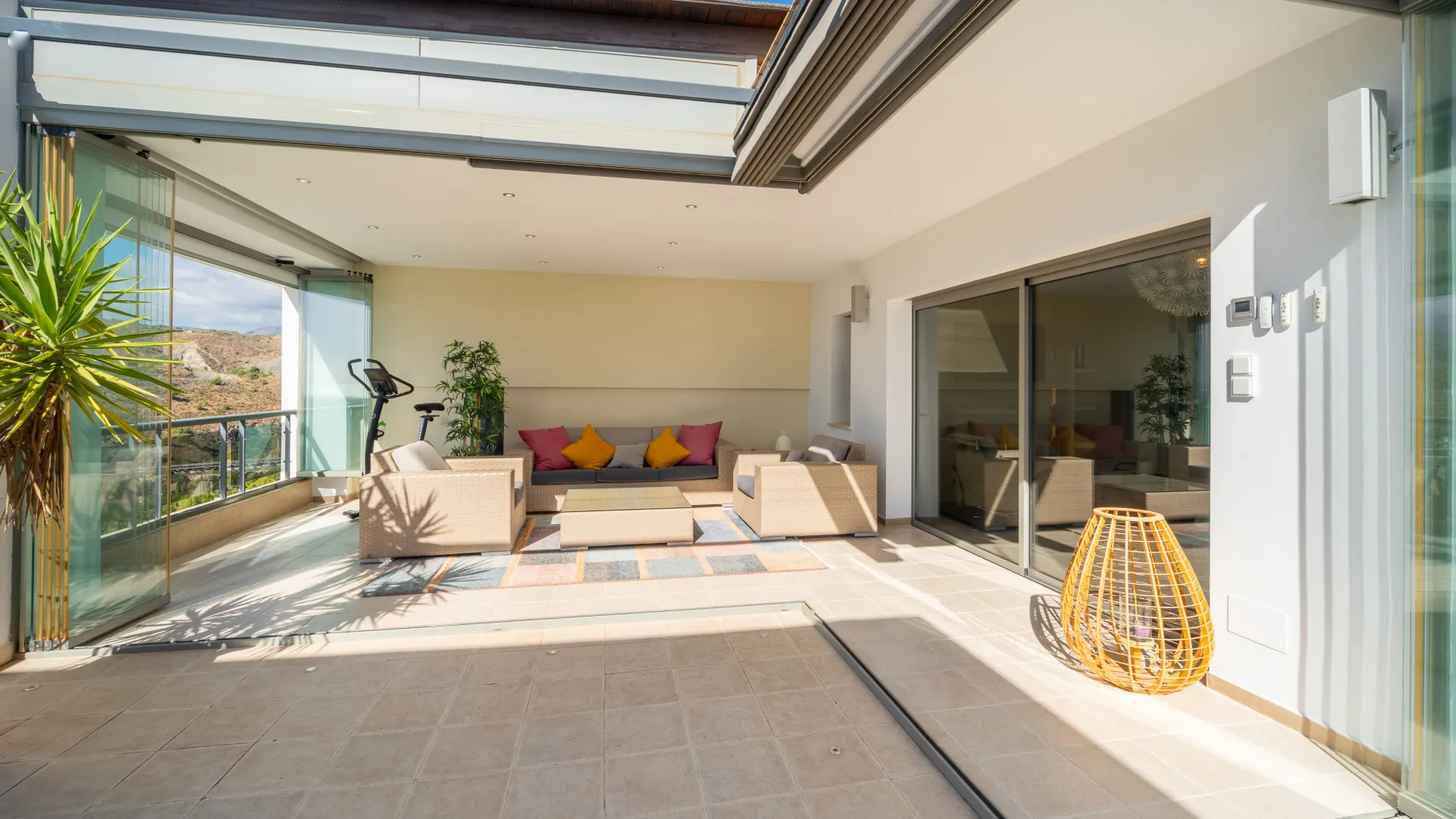 Buy 2 bedrooms penthouse in Los Flamingos