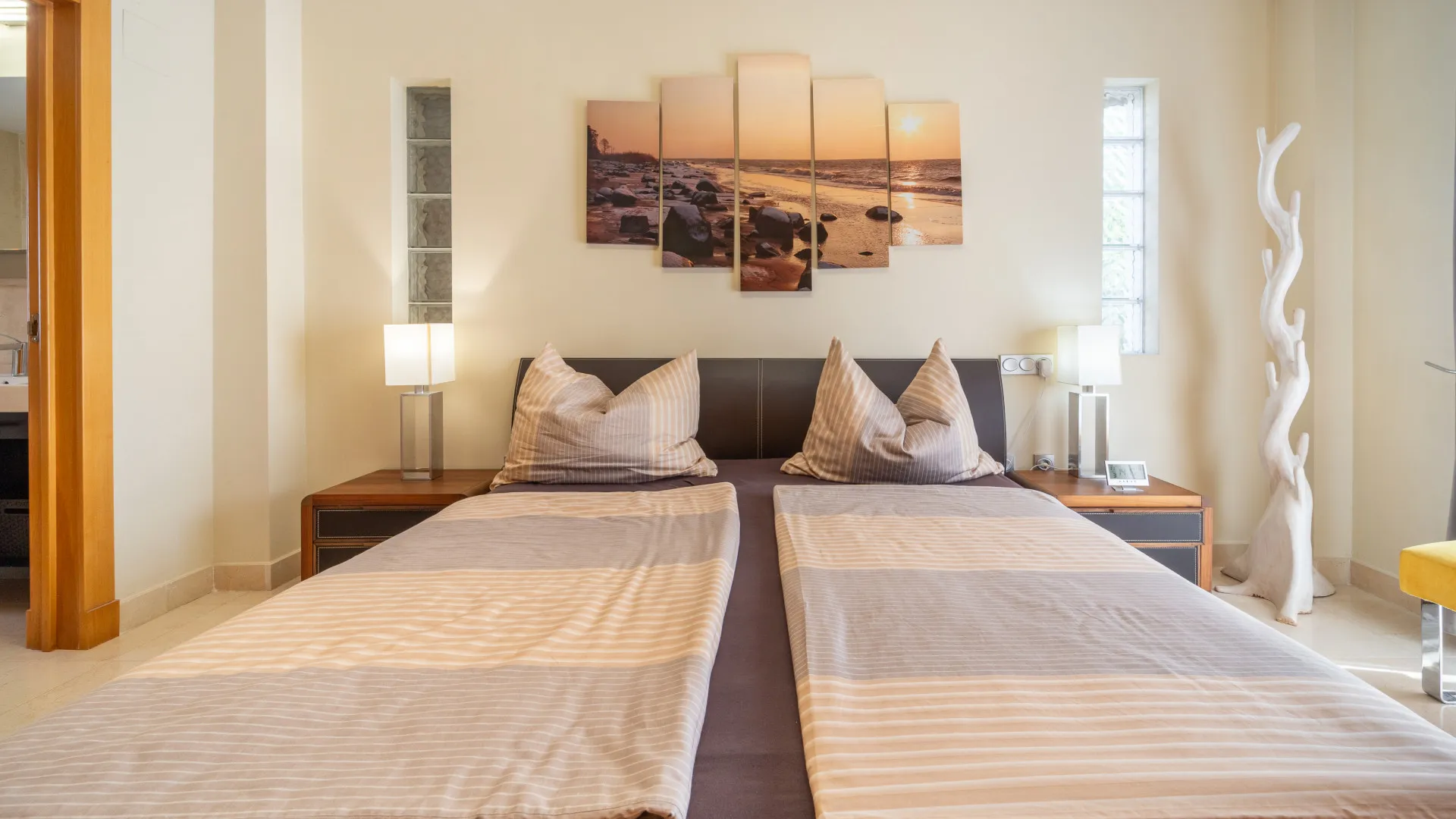 Buy 2 bedrooms penthouse in Los Flamingos