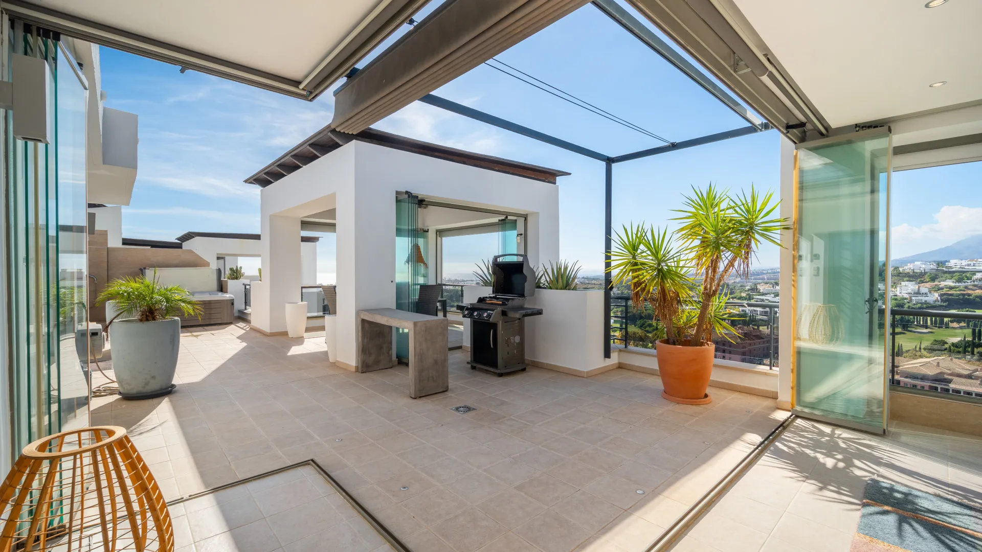 Buy 2 bedrooms penthouse in Los Flamingos