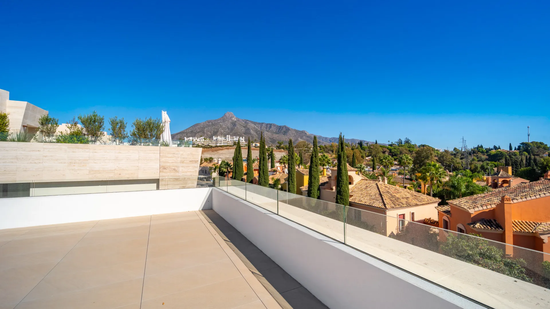 Atico duplex a la venta en Epic Marbella