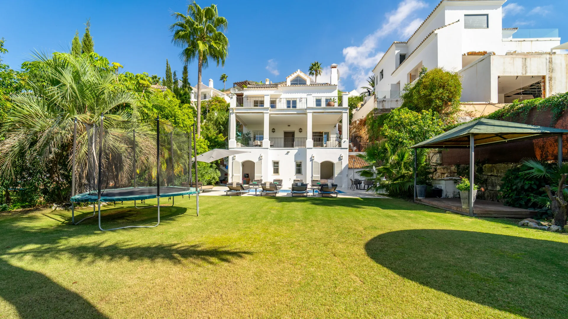 For sale villa in Sierra Blanca Country Club