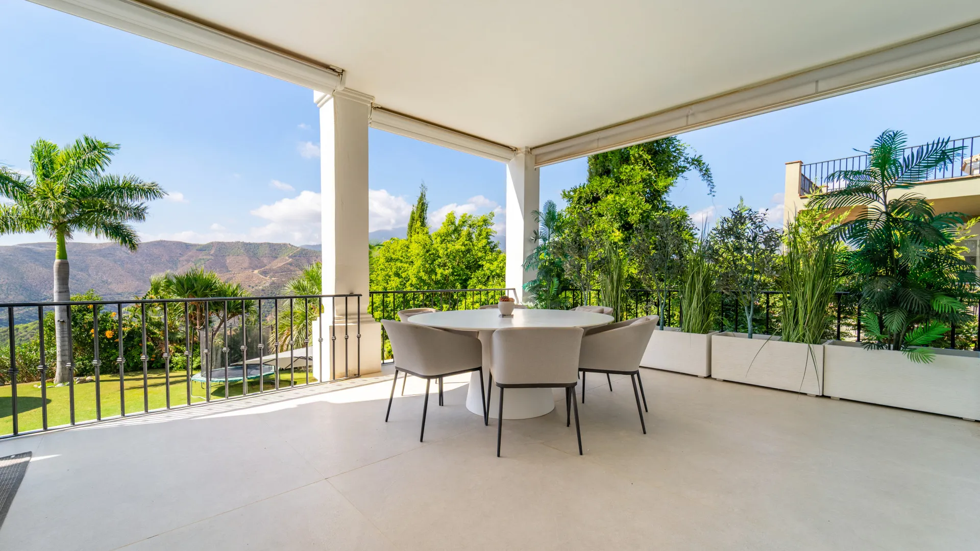 For sale villa in Sierra Blanca Country Club