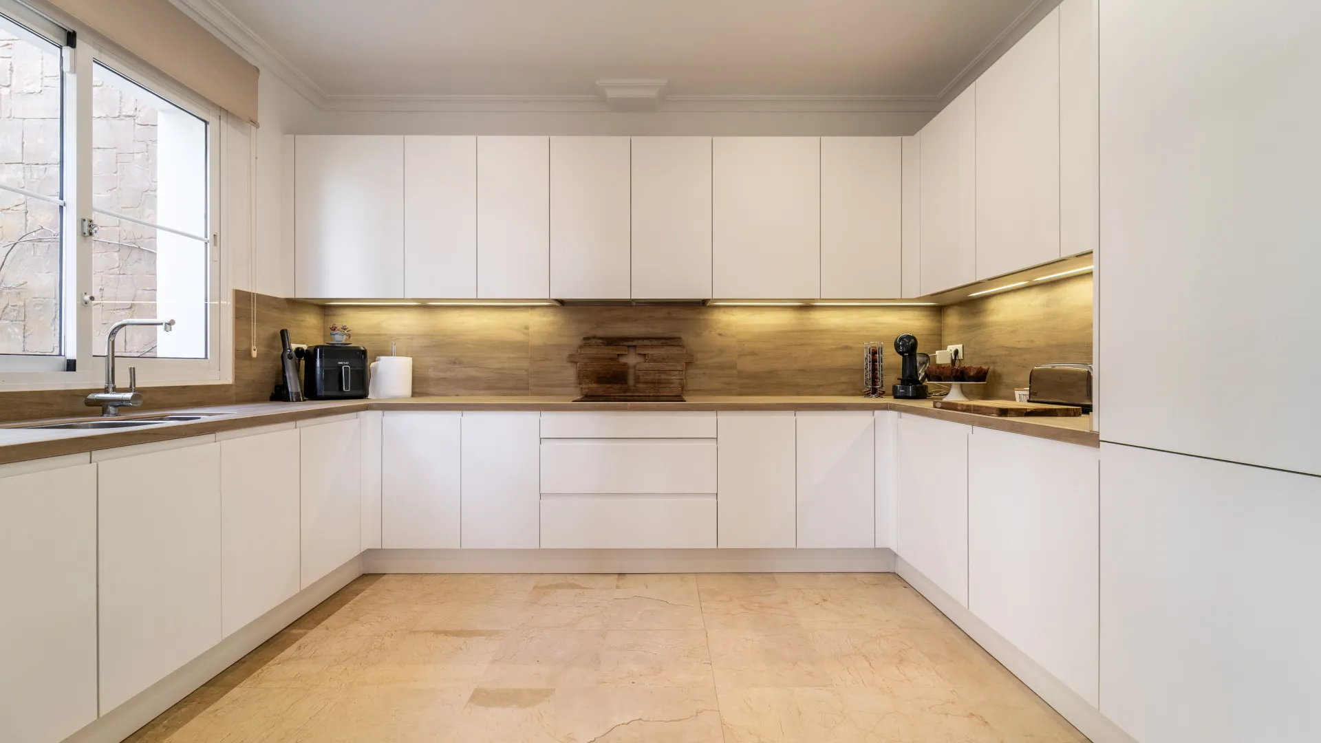 For sale villa in Sierra Blanca Country Club