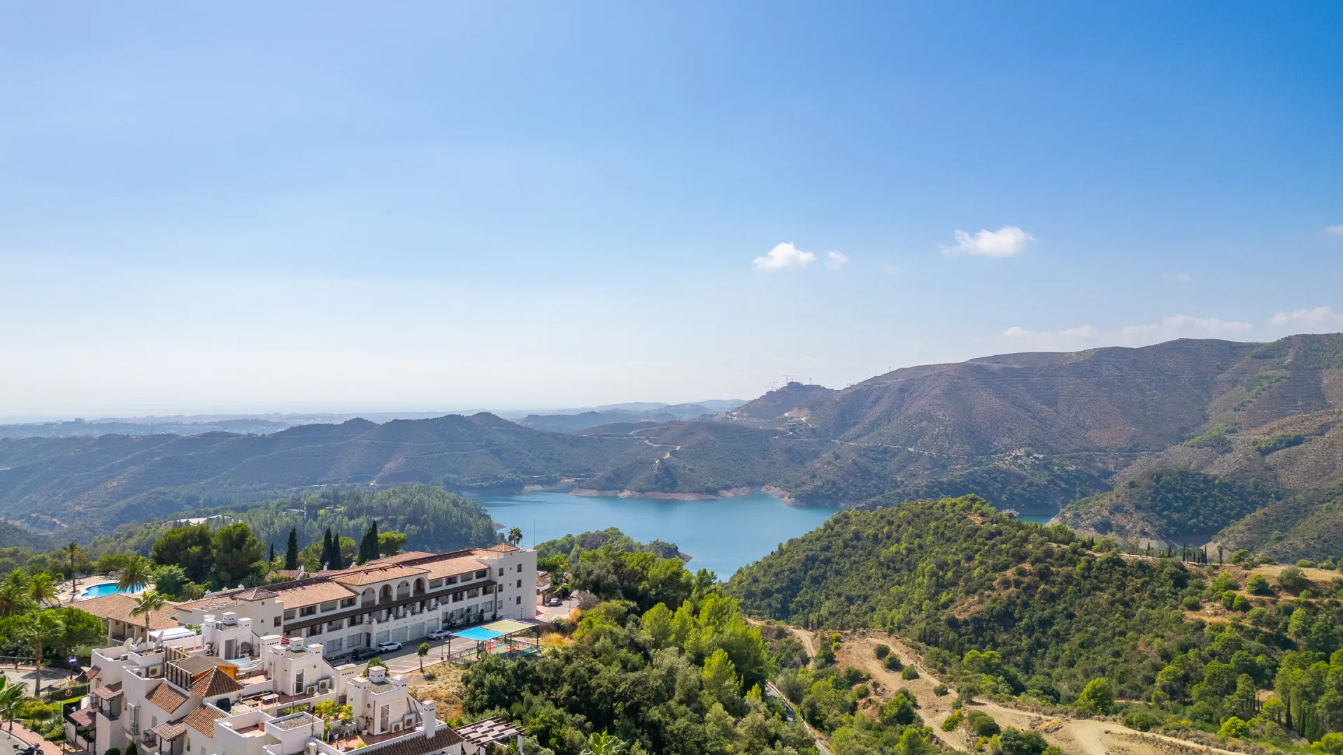 For sale villa in Sierra Blanca Country Club