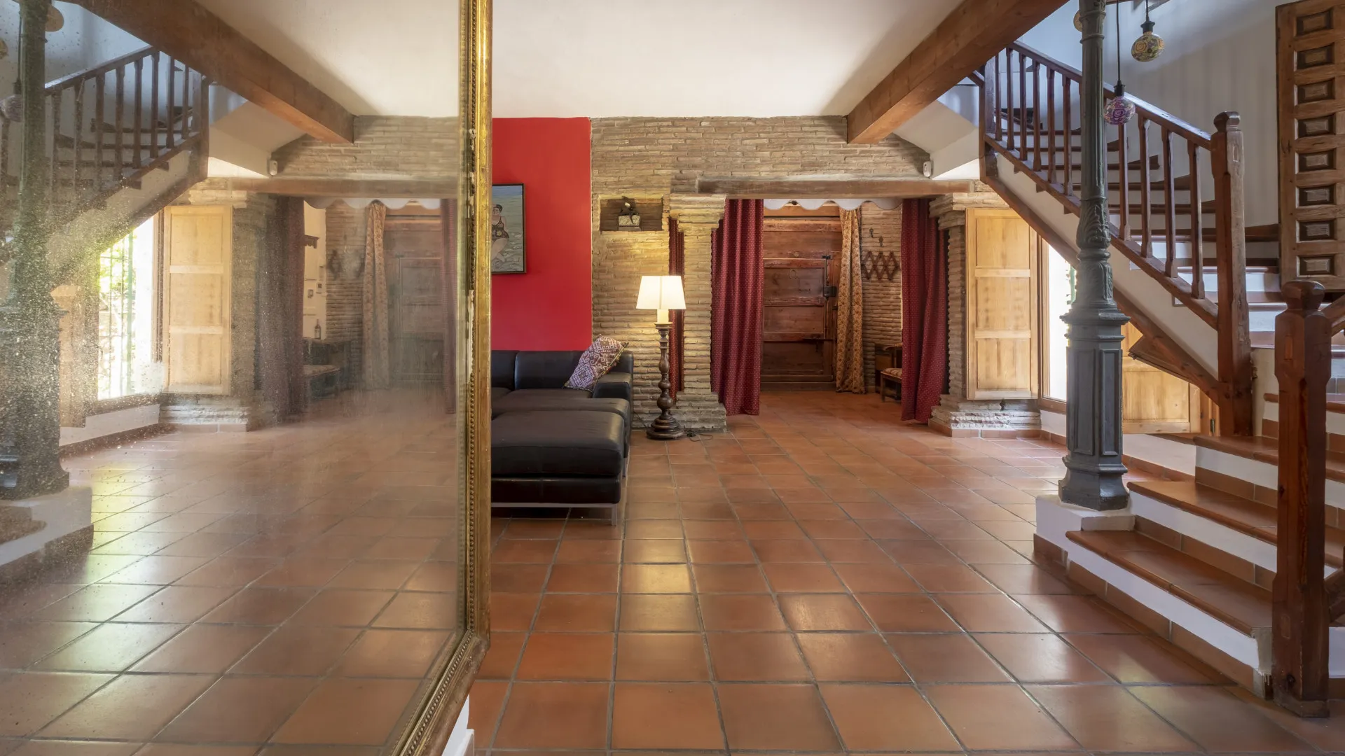 For sale villa in Sayalonga with 6 bedrooms