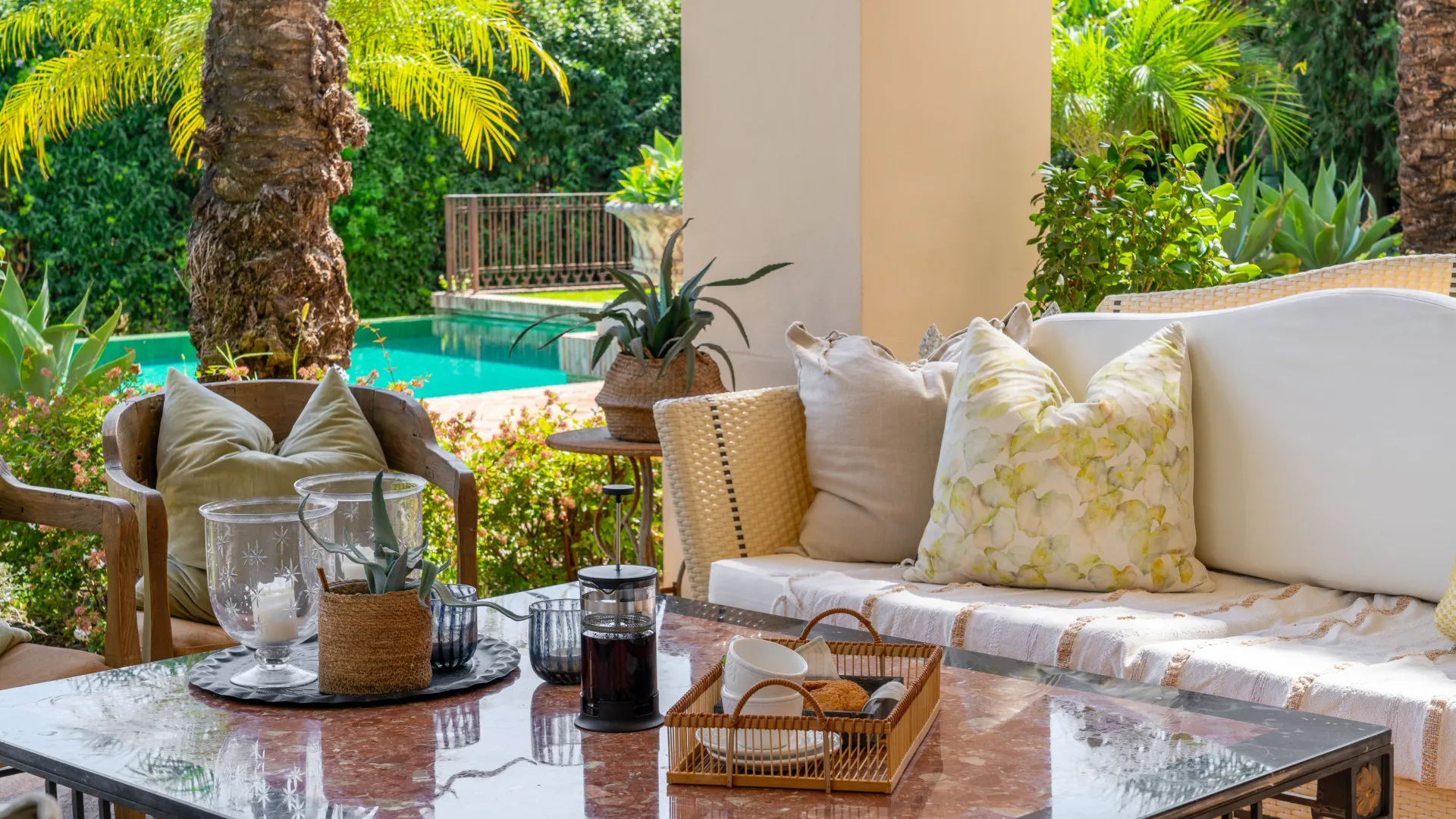 Villa with 8 bedrooms for sale in Guadalmina Baja