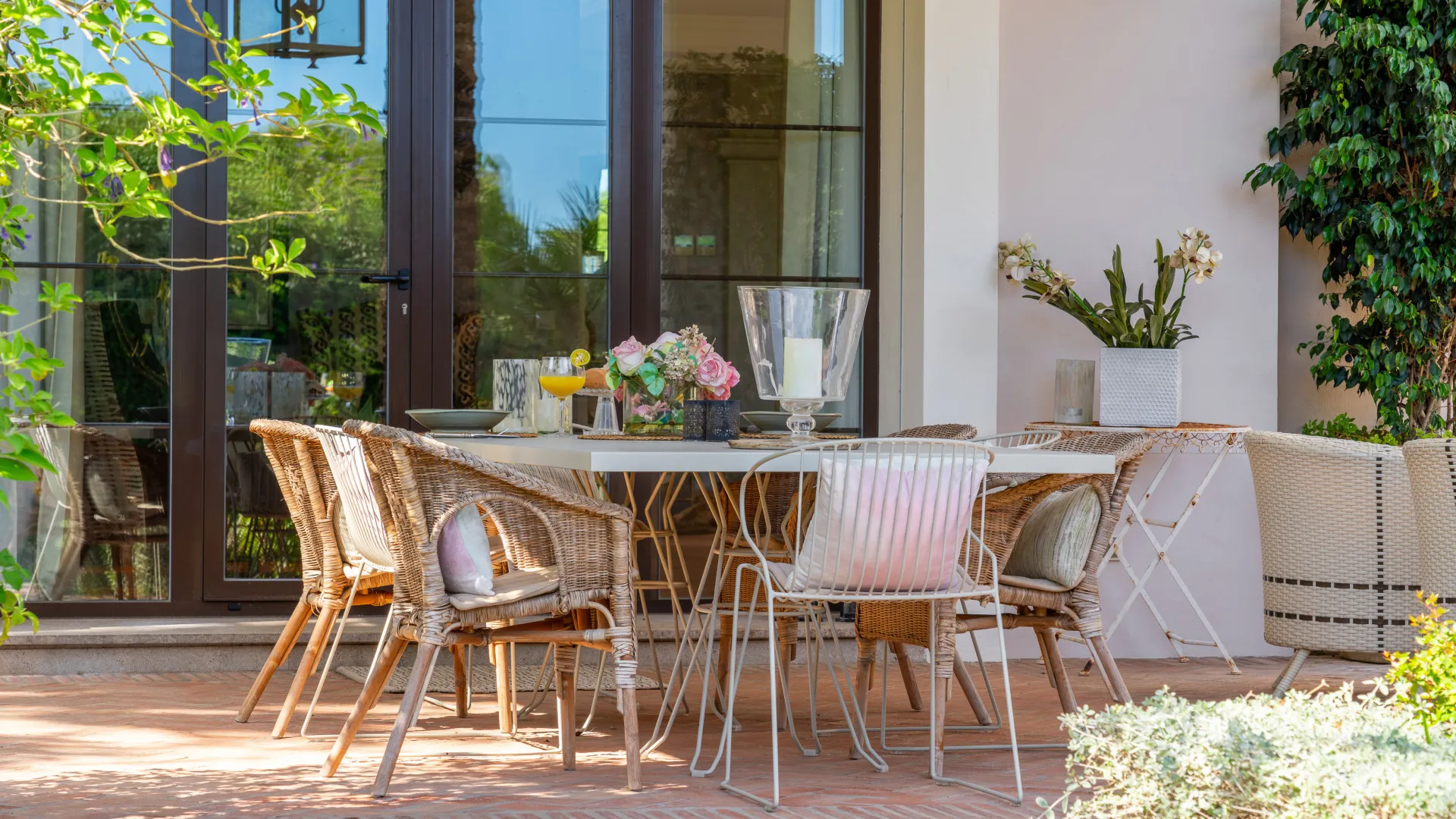 Villa with 8 bedrooms for sale in Guadalmina Baja