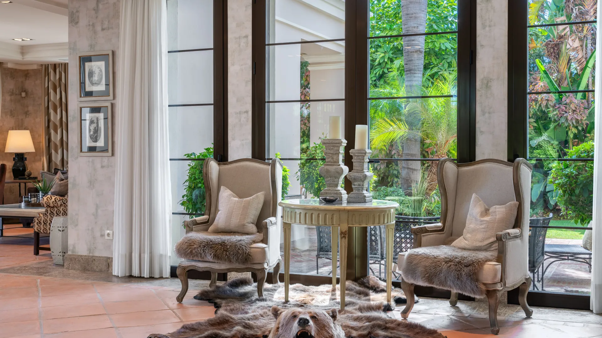 Villa with 8 bedrooms for sale in Guadalmina Baja