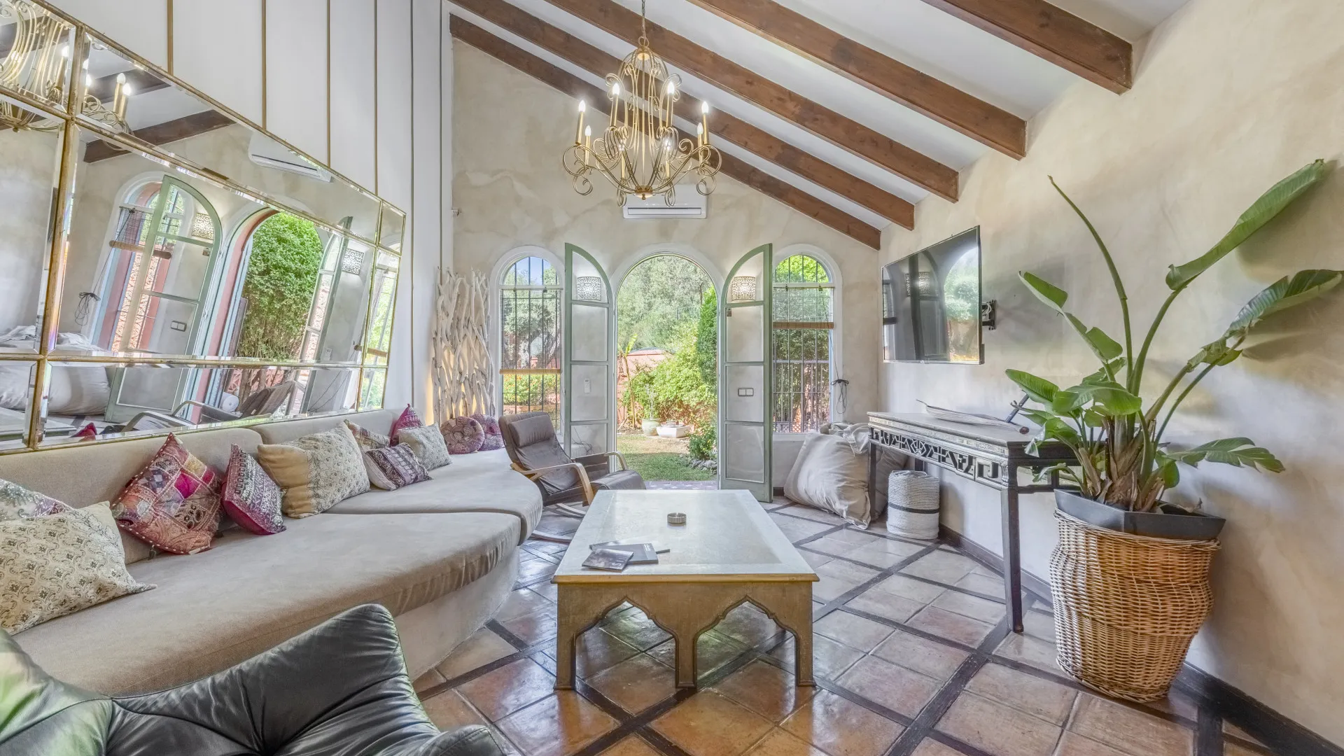 Comprar villa de 5 dormitorios en Finca La Judía