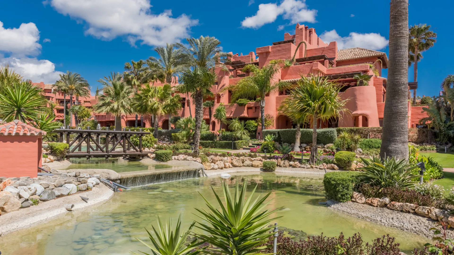 Apartamento planta baja en venta en Torre Bermeja con 3 dormitorios