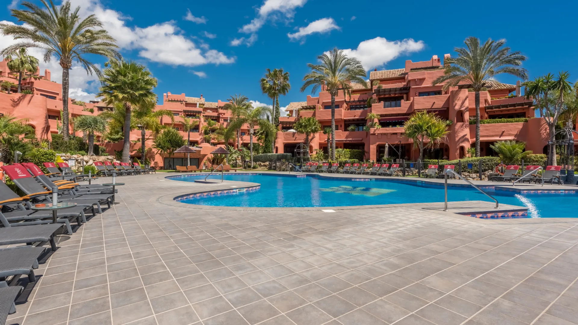 Apartamento planta baja en venta en Torre Bermeja con 3 dormitorios