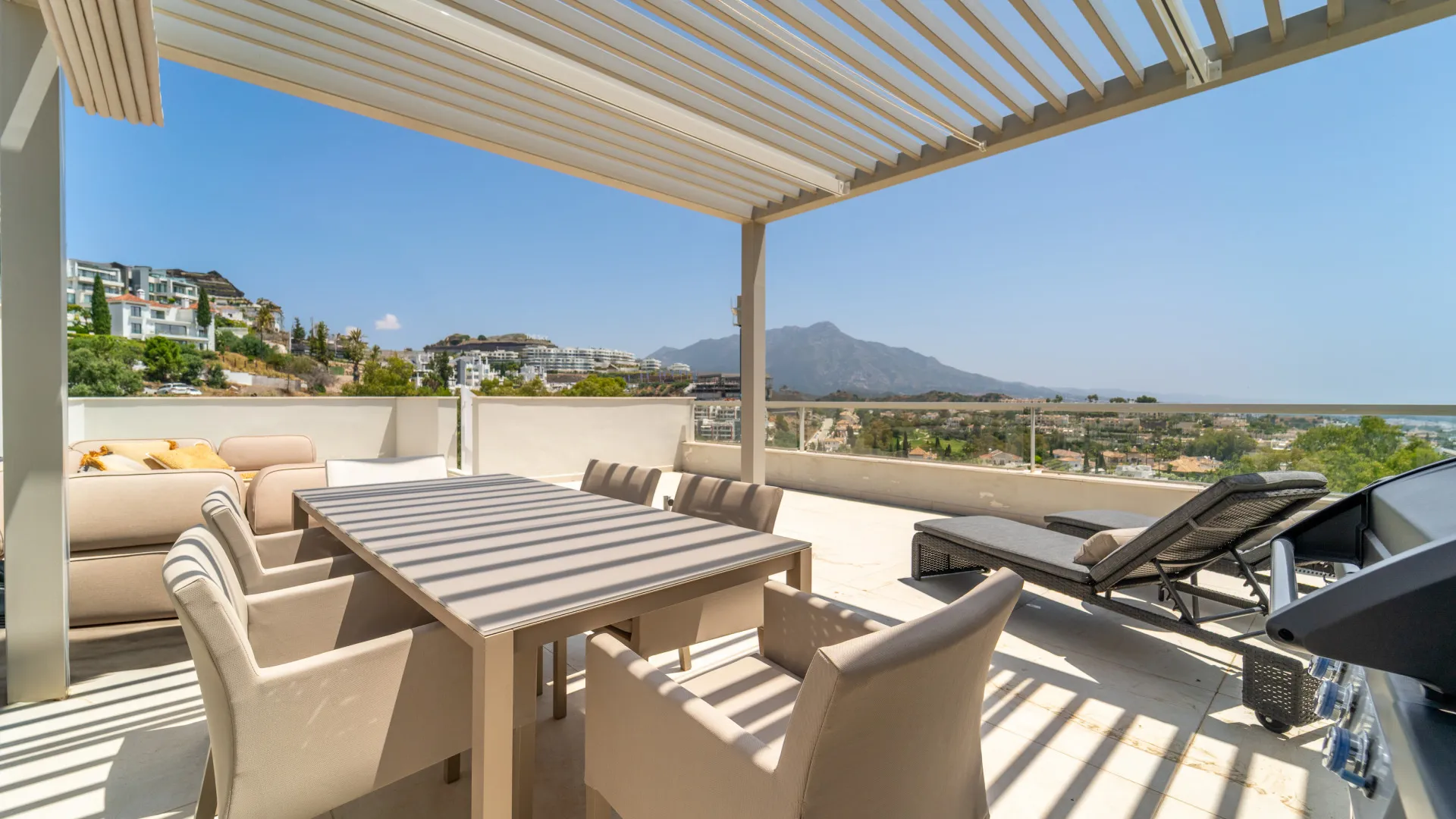 Atico duplex de 3 dormitorios en venta en La Quinta