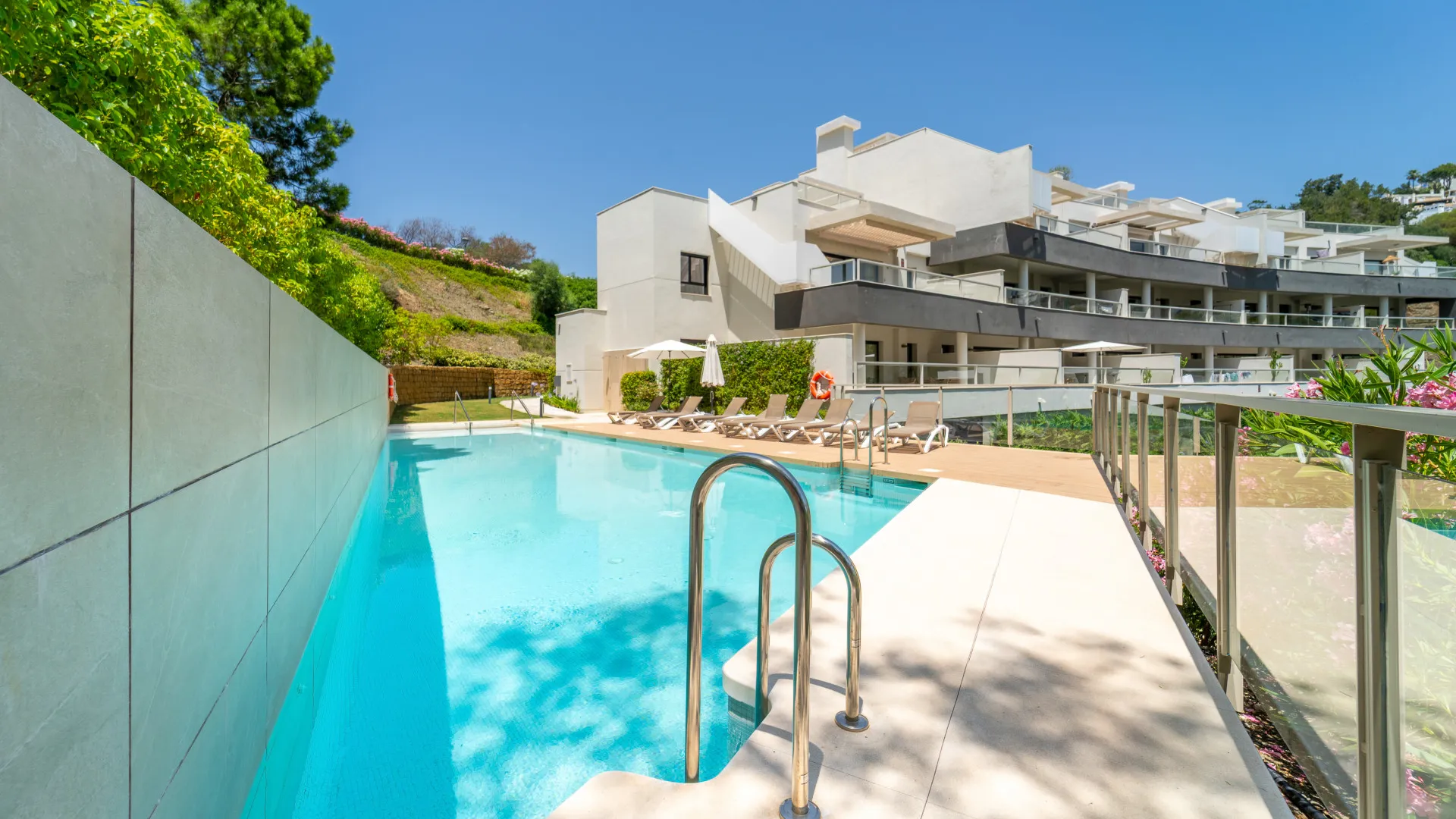 Atico duplex de 3 dormitorios en venta en La Quinta