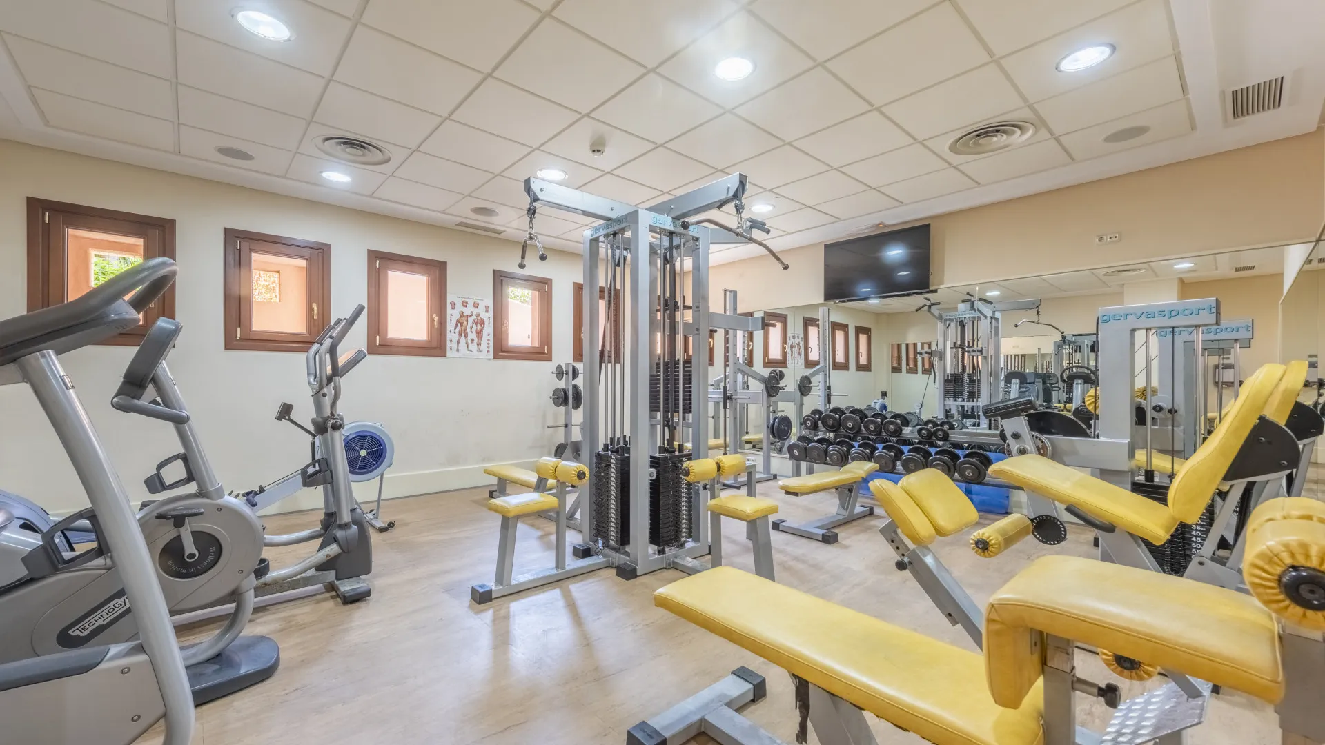 Mar Azul, apartamento planta baja con 4 dormitorios en venta
