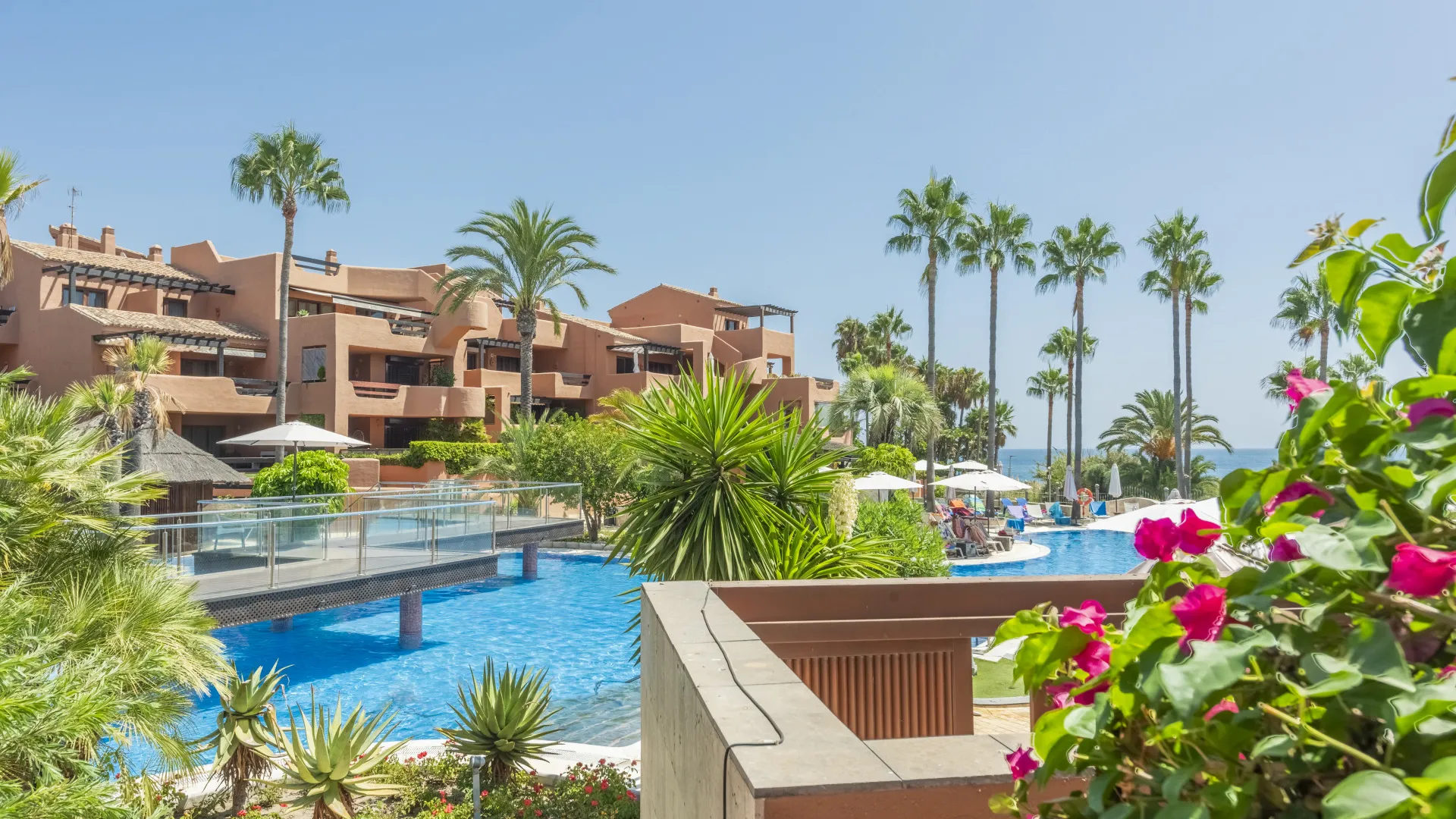 Mar Azul, apartamento planta baja con 4 dormitorios en venta