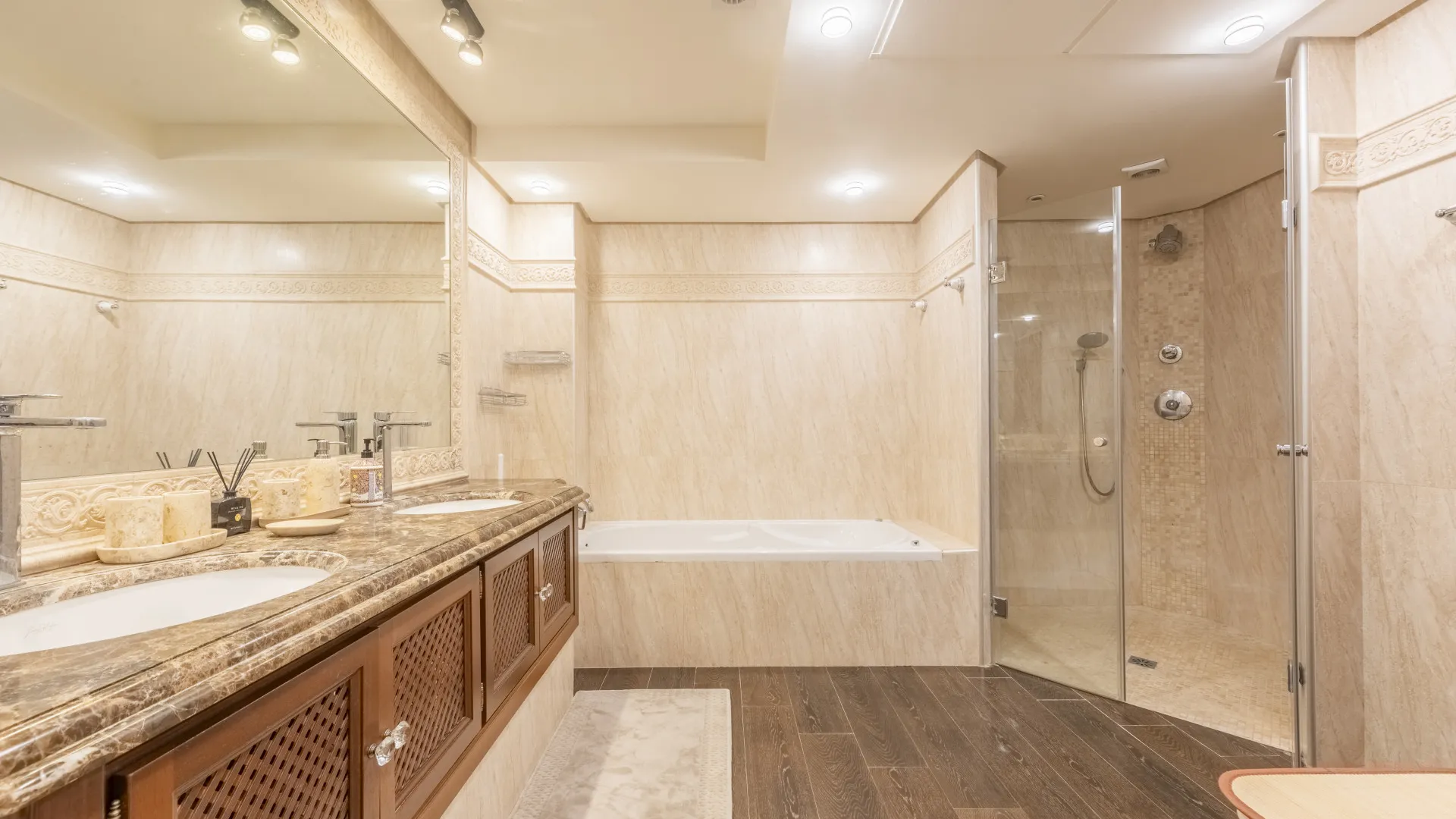 Mar Azul, apartamento planta baja con 4 dormitorios en venta