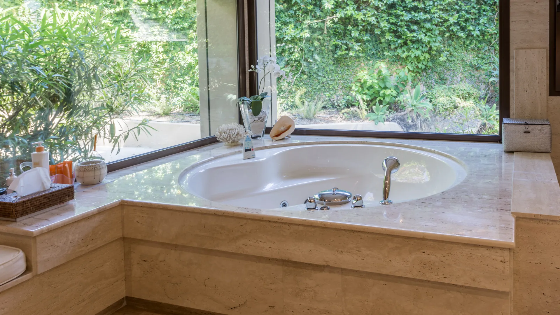 For sale villa with 6 bedrooms in Rio Real Golf